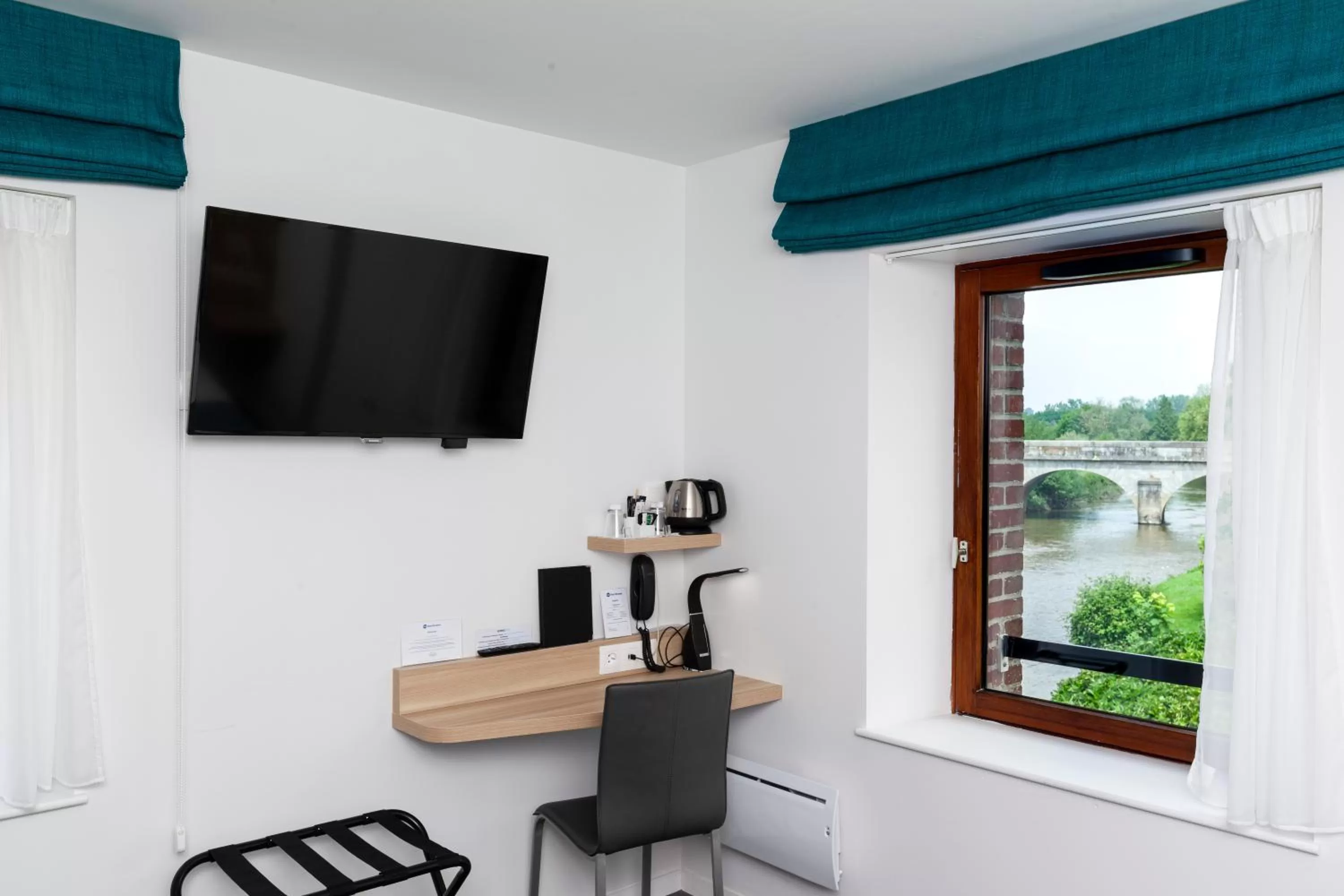 Photo of the whole room in Best Western Le Moulin de Ducey