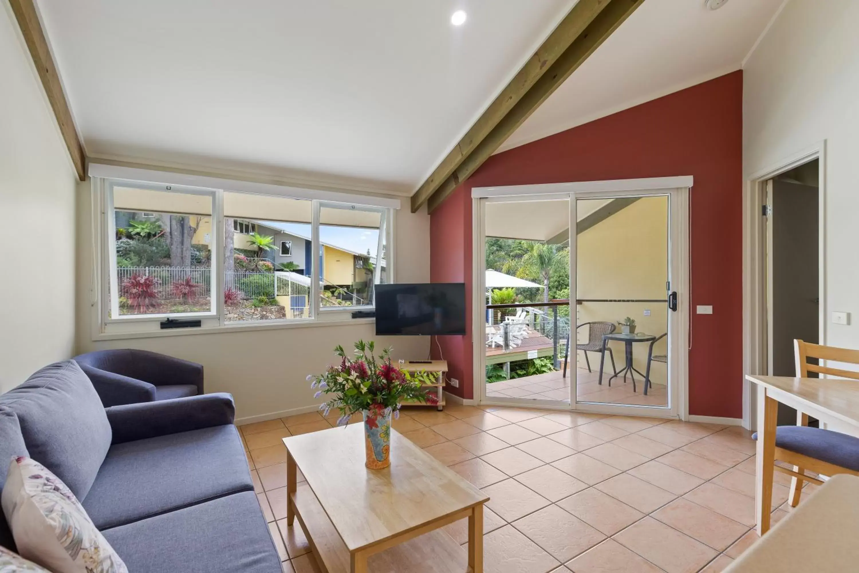 Seating Area in Tathra Beach House Holiday Apartments