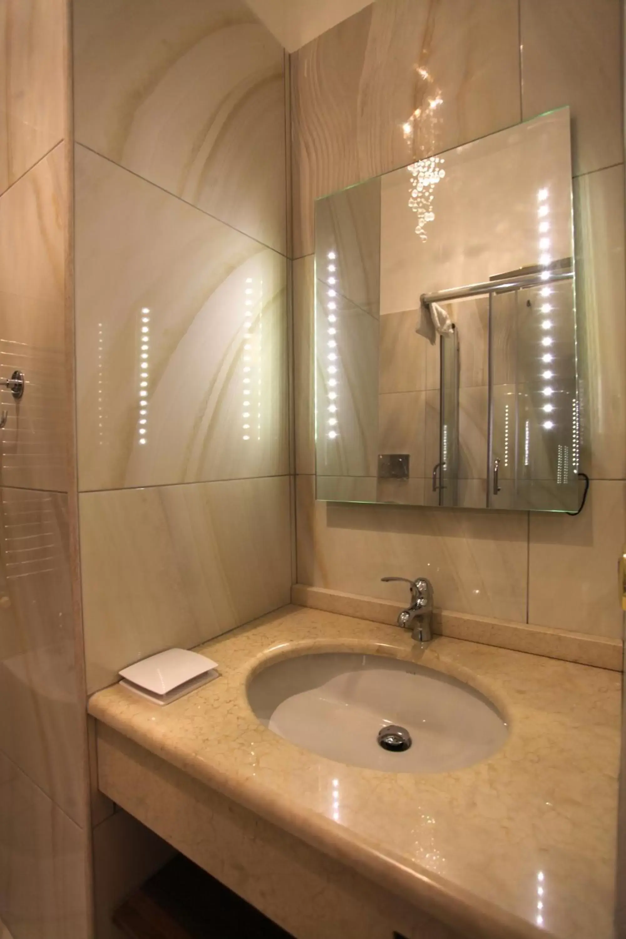 Bathroom in B&B Roma Royal Residence