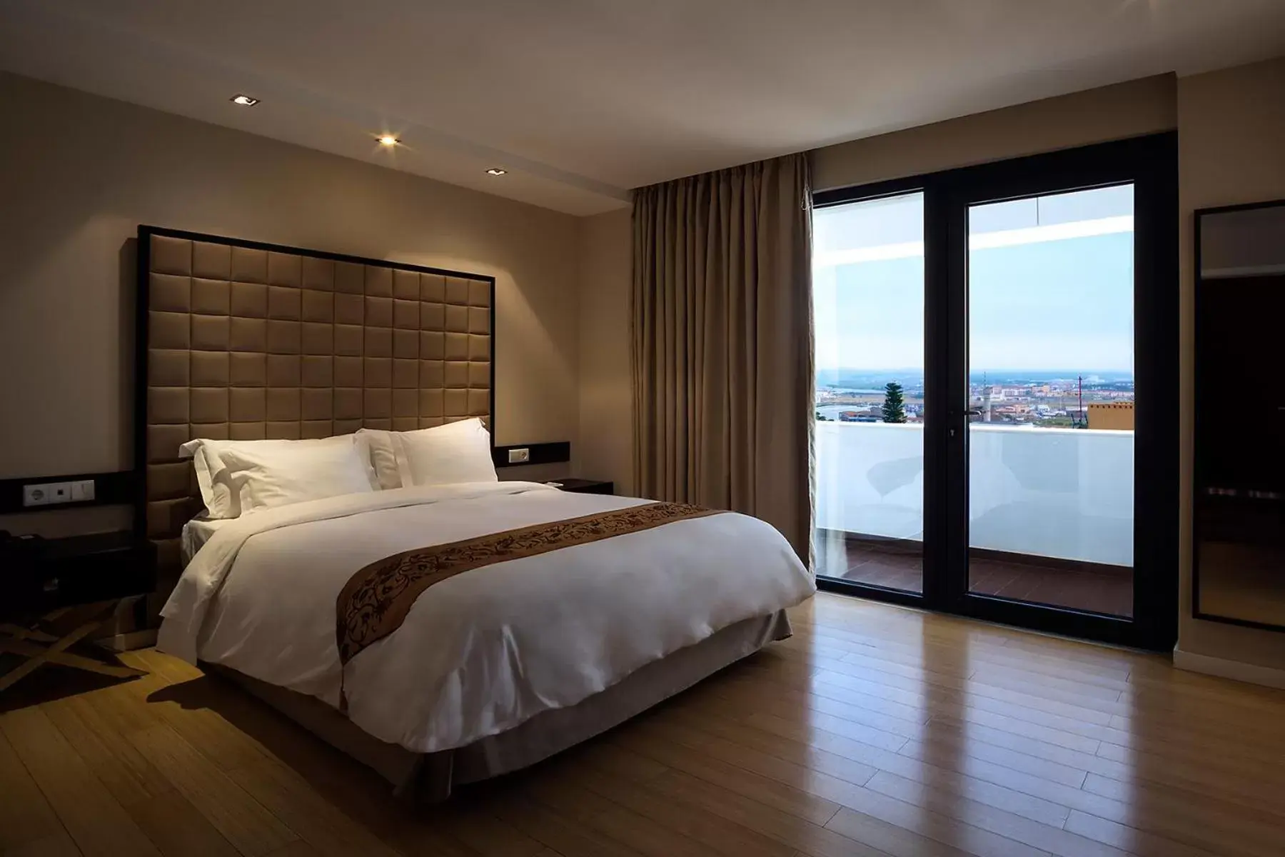 Bed, Room Photo in Sweet Atlantic Hotel & Spa