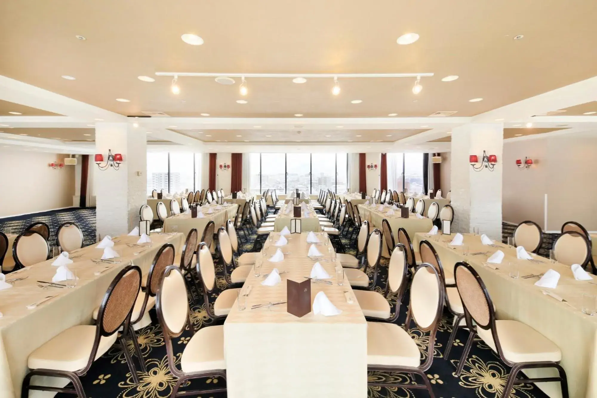 Banquet/Function facilities, Restaurant/Places to Eat in Hirosaki Park Hotel