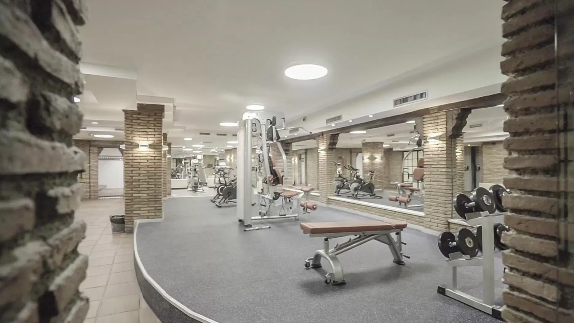 Fitness centre/facilities, Fitness Center/Facilities in Porcel Sabica