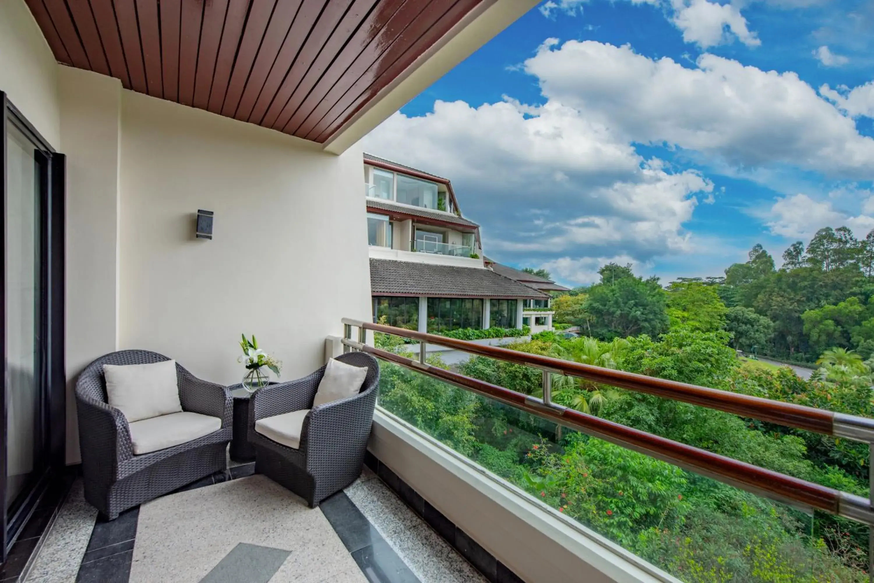 Day, Balcony/Terrace in Mission Hills Hotel Resorts Shenzhen