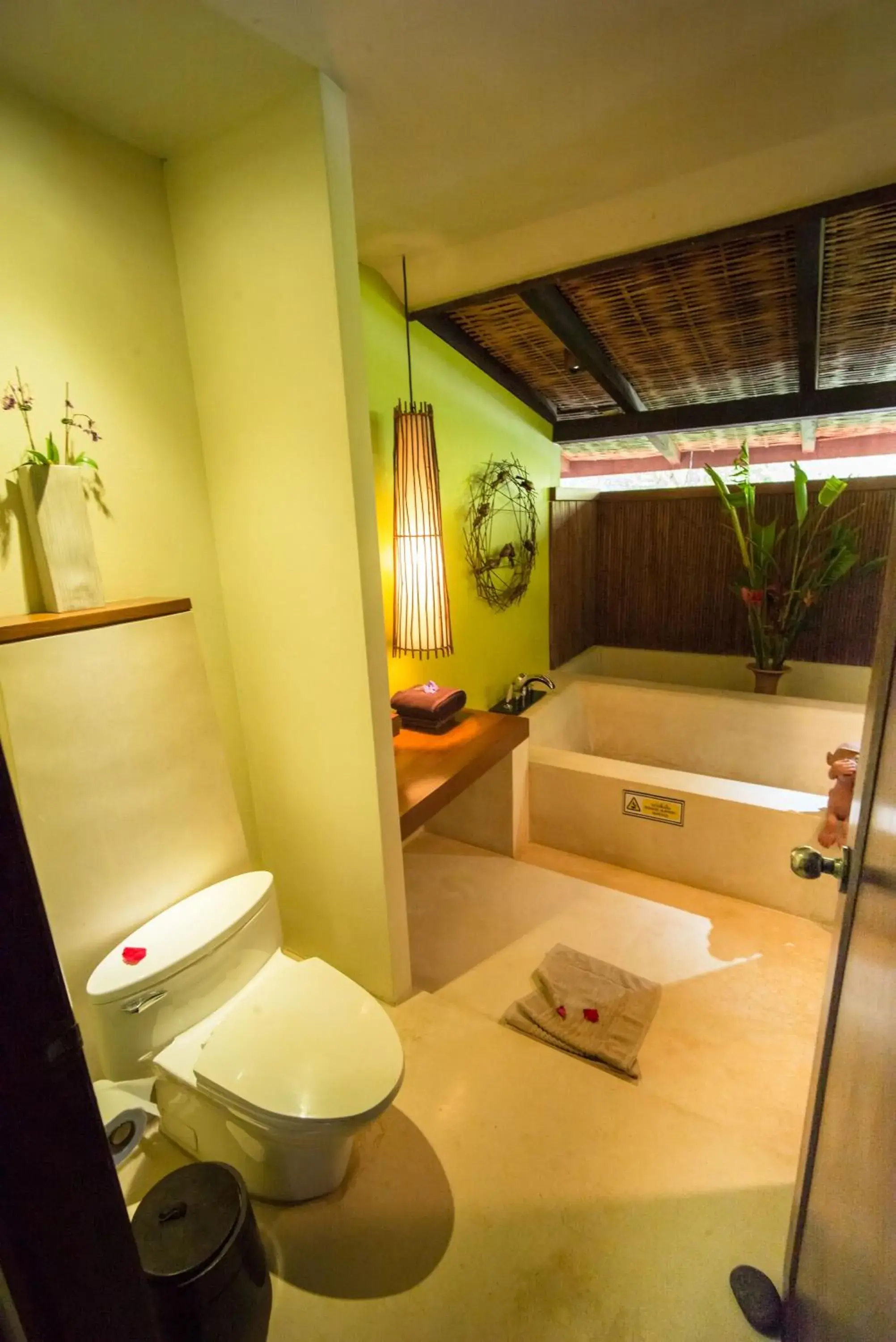 Public Bath, Bathroom in Sibsan Resort & Spa Maetaeng SHA