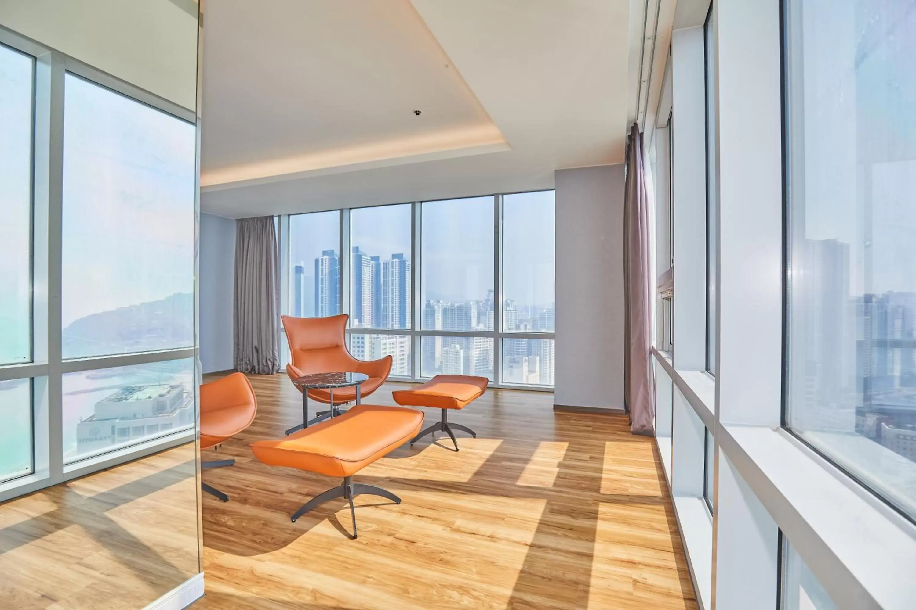 City view, Seating Area in Kolon Seacloud Hotel