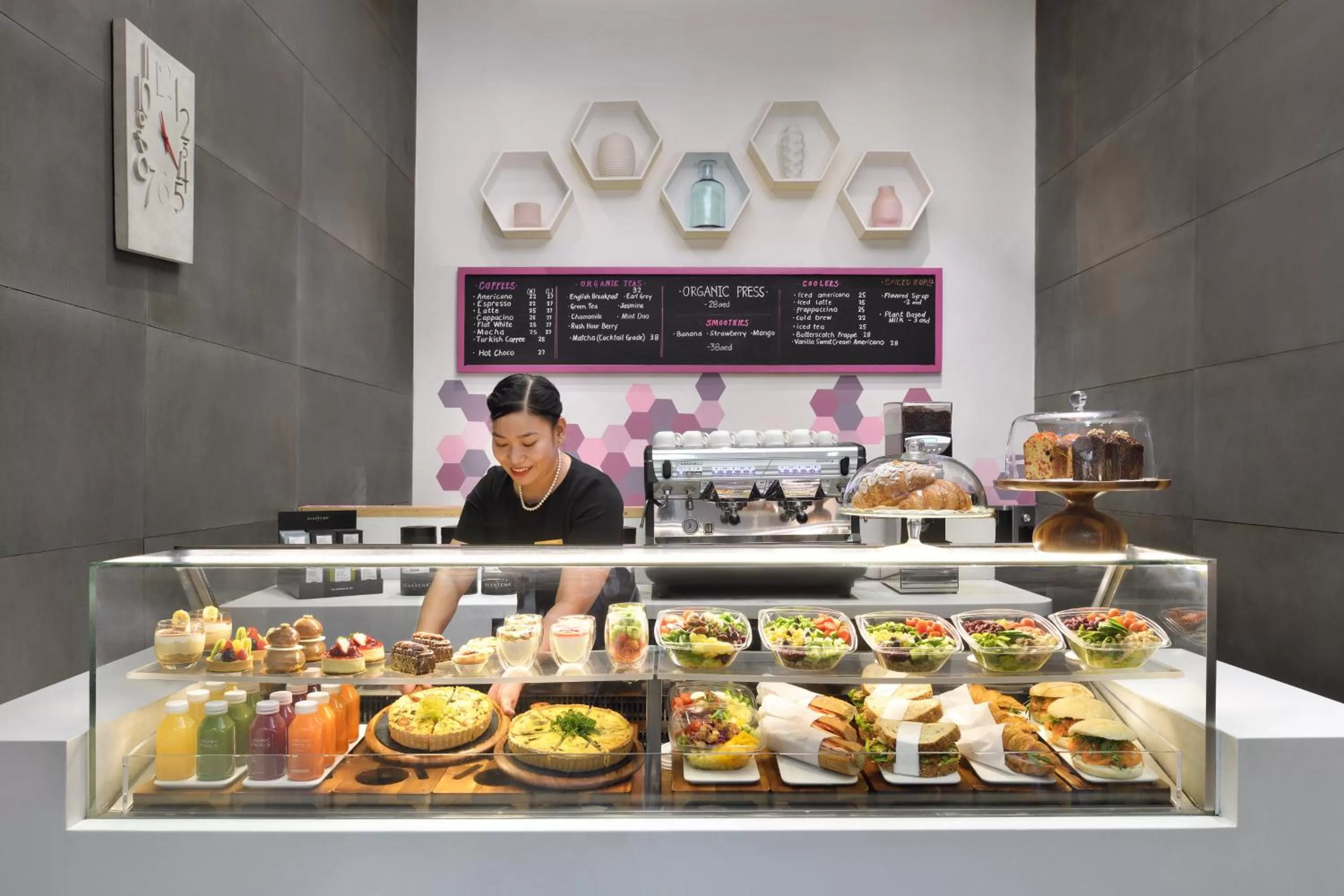 Restaurant/places to eat in InterContinental Dubai Marina by IHG