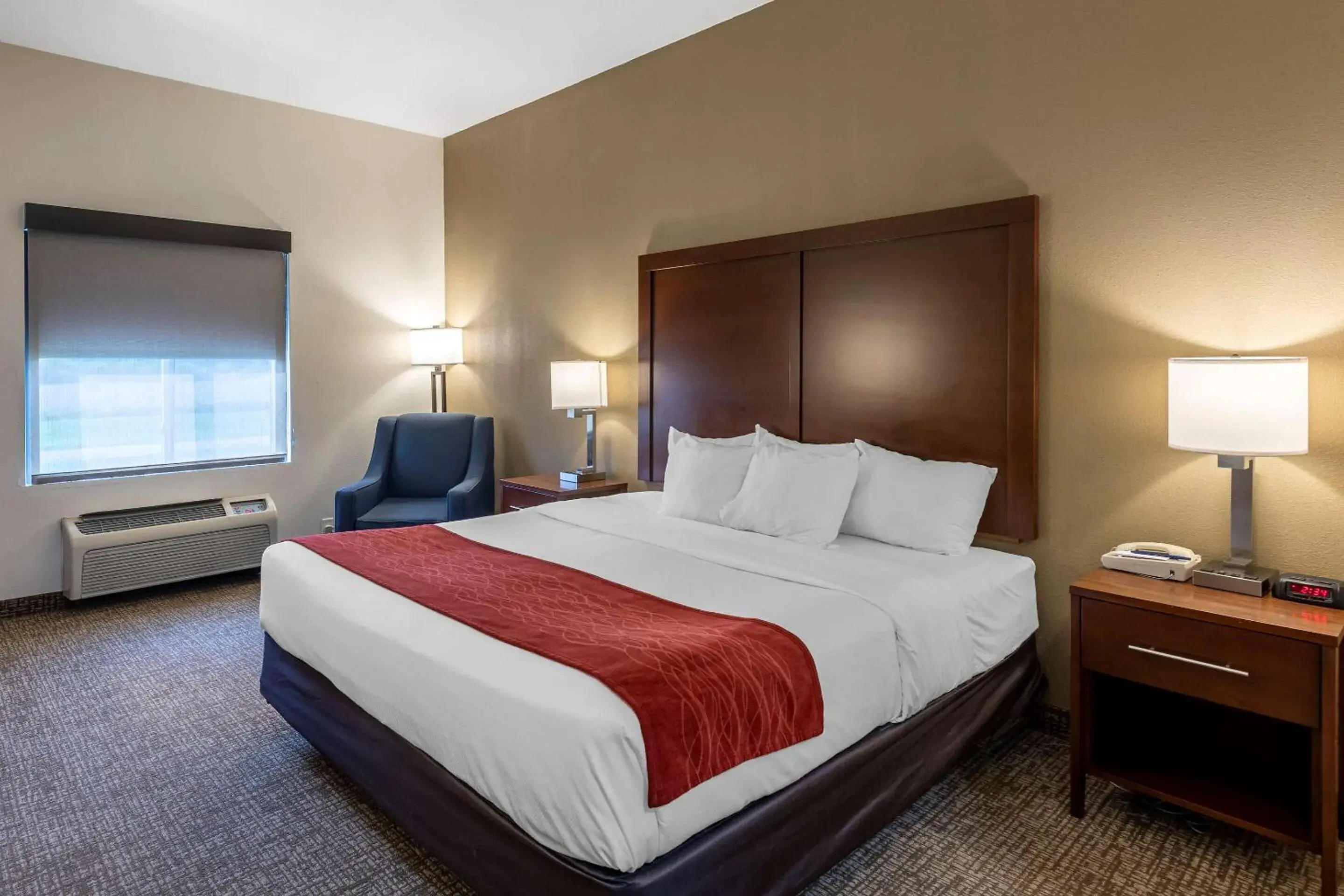 Bedroom, Bed in Comfort Inn & Suites Greenville I-70