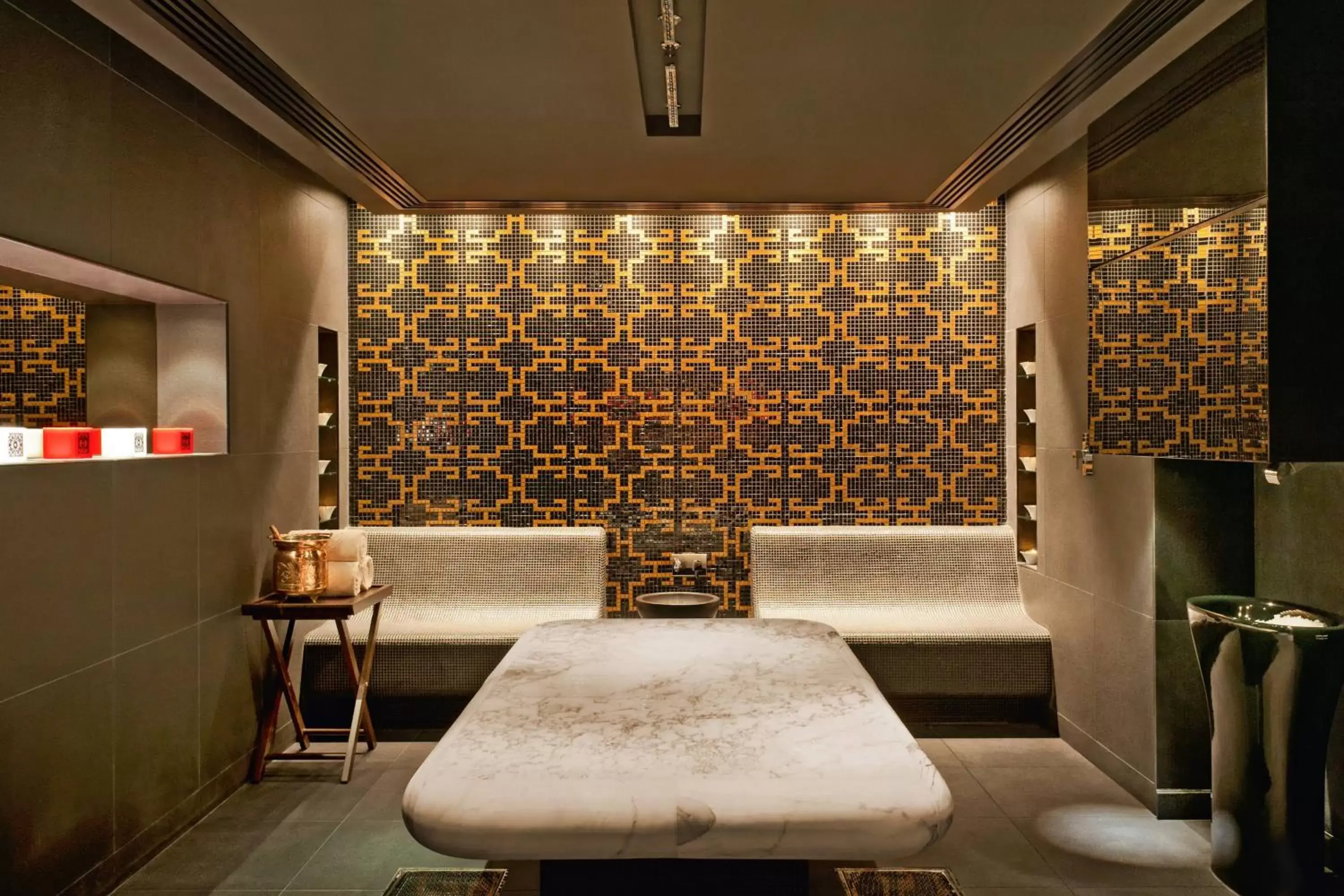 Spa and wellness centre/facilities, Bed in Grosvenor House, a Luxury Collection Hotel, Dubai