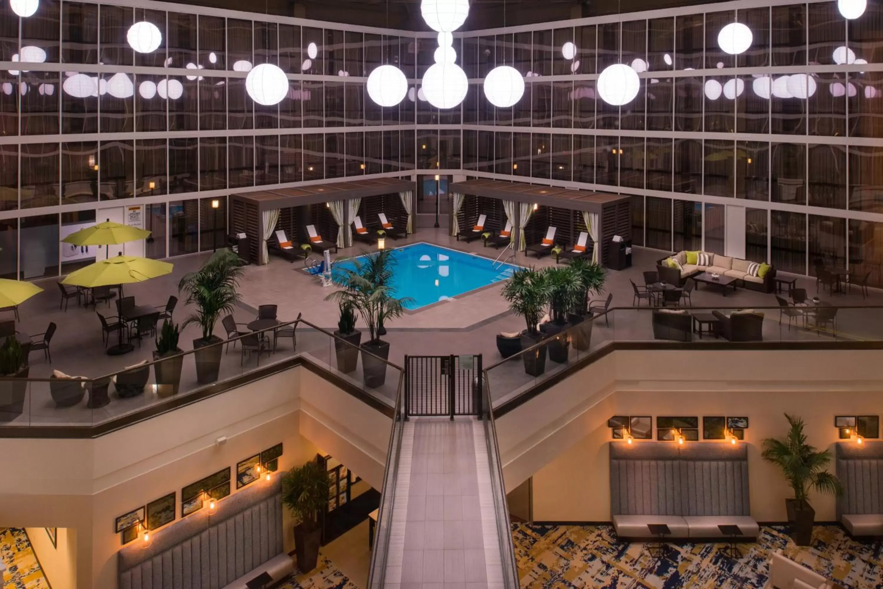 Swimming pool, Pool View in Holiday Inn St Louis Downtown/Convention Center, an IHG Hotel