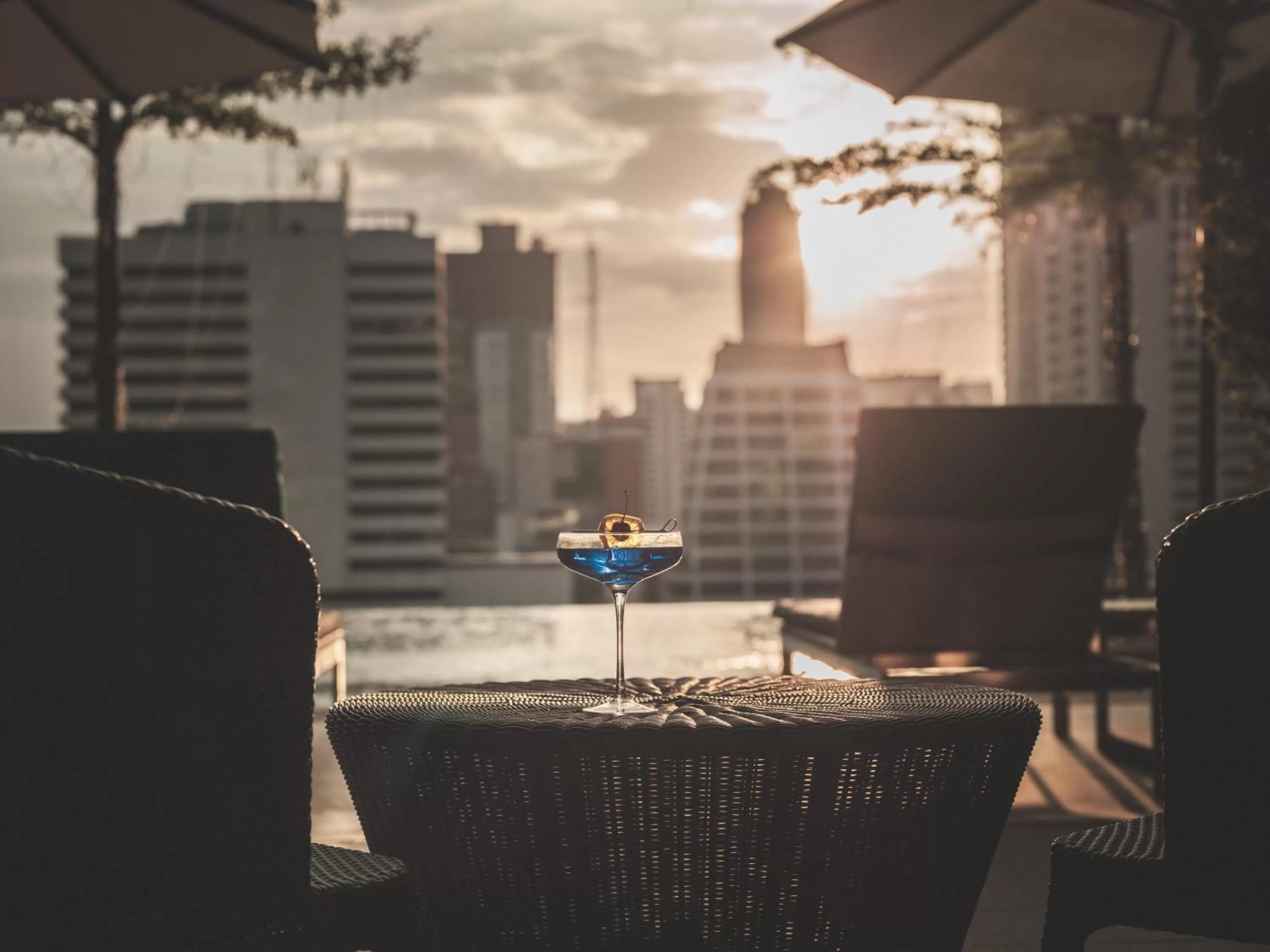 Seating area in Sivatel Bangkok Hotel