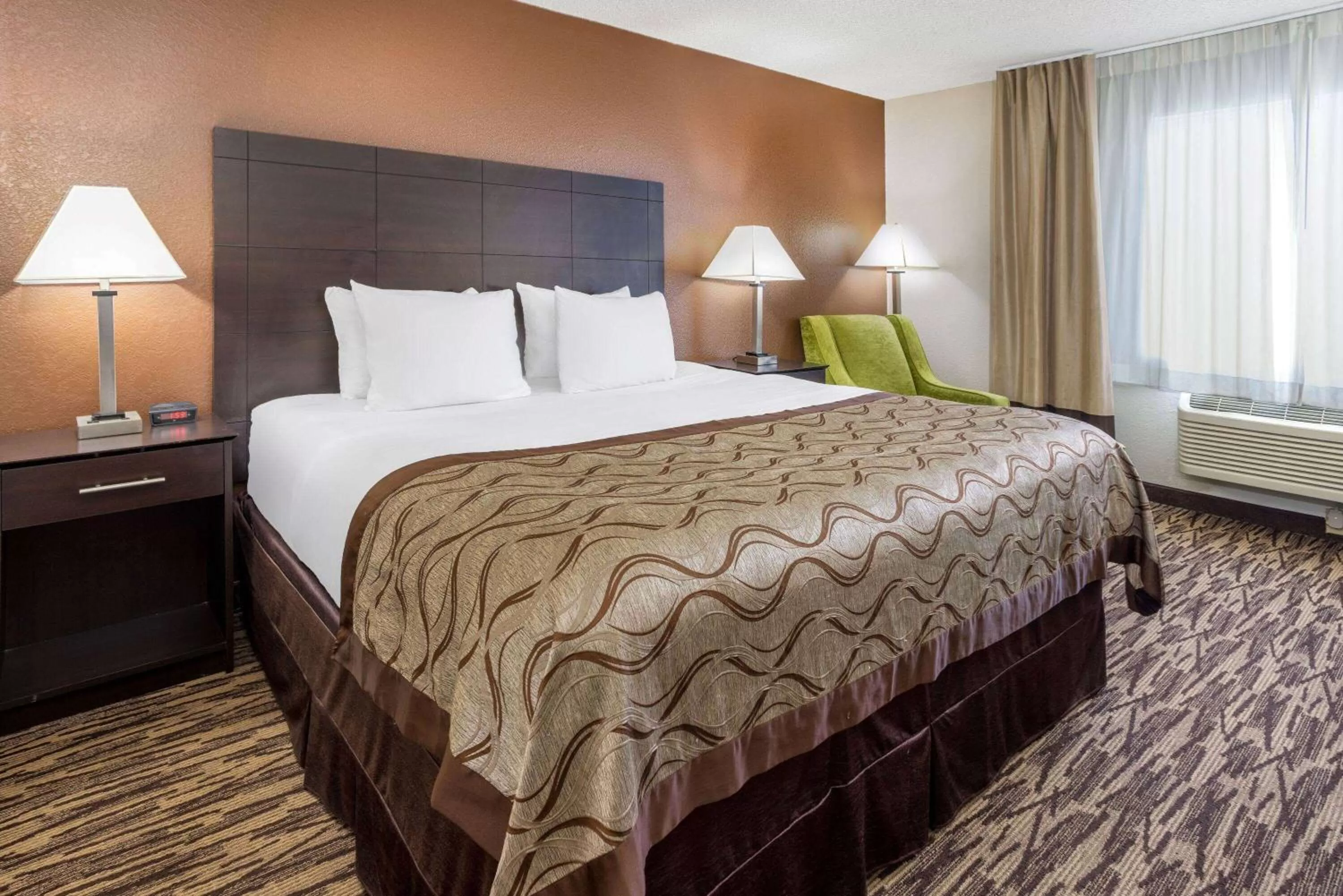 Photo of the whole room, Bed in Baymont by Wyndham Beloit