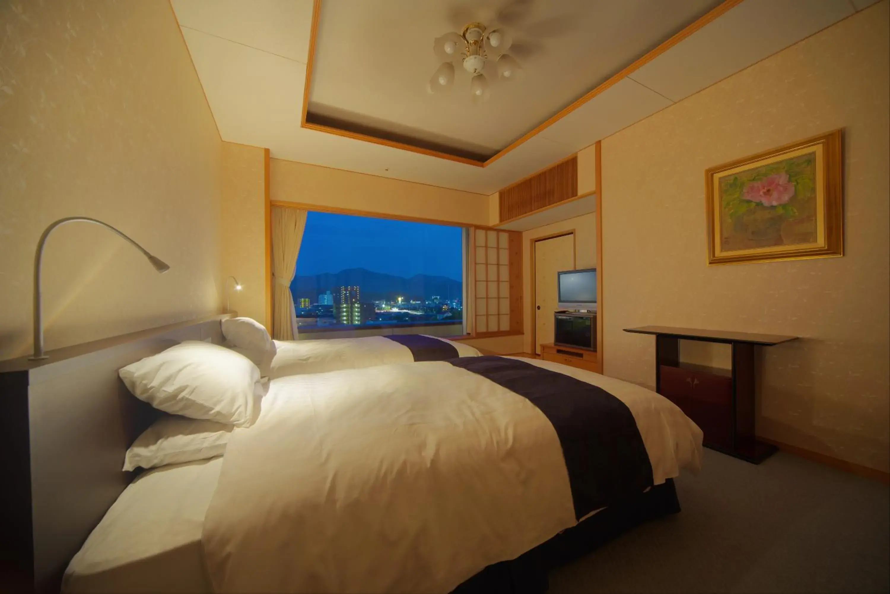 Photo of the whole room, Bed in Jyoseikan