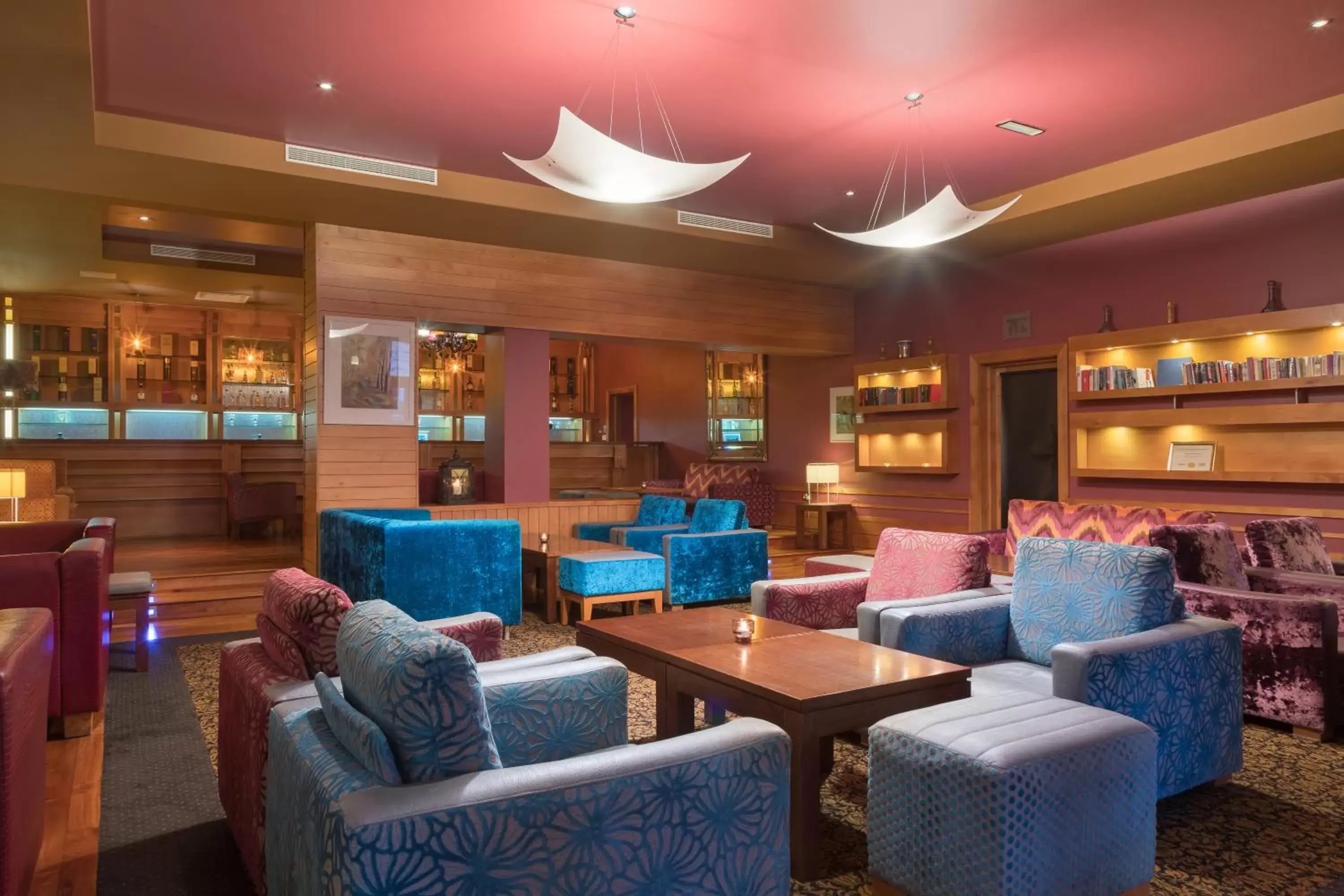 Lobby or reception, Lounge/Bar in Raheen Woods Hotel