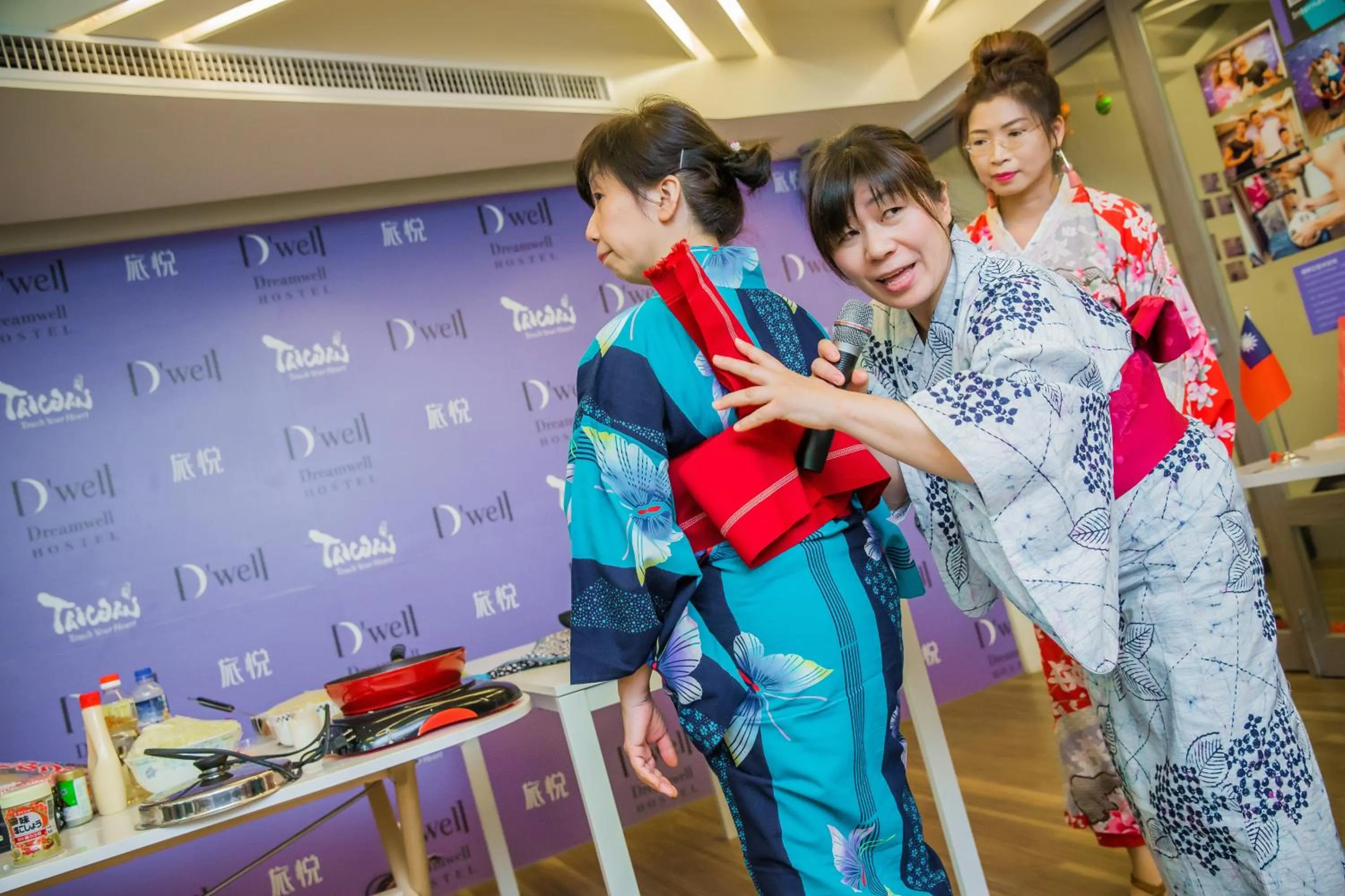 Lobby or reception in D'Well Hostel