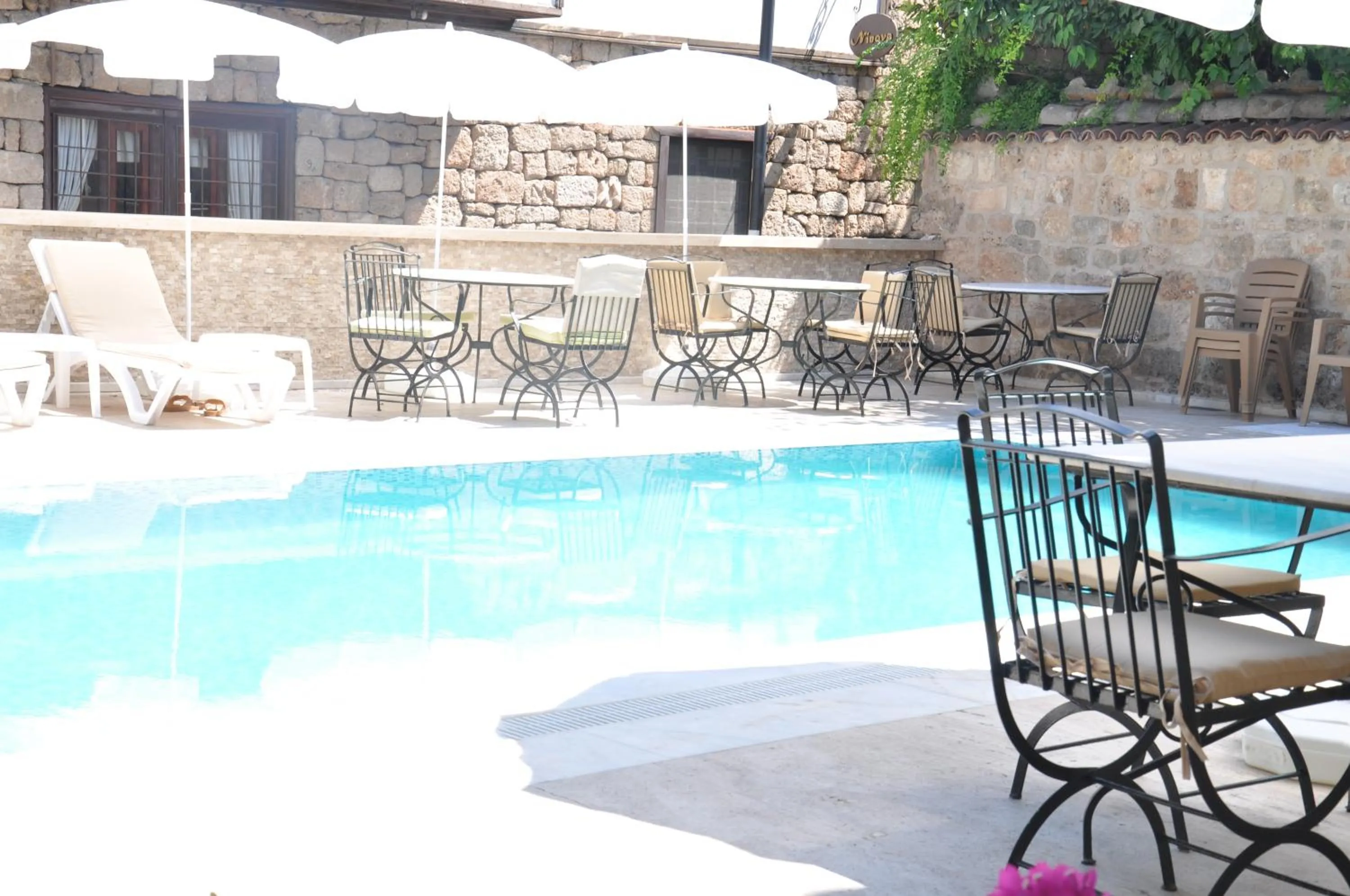 Facade/entrance in Urcu Hotel