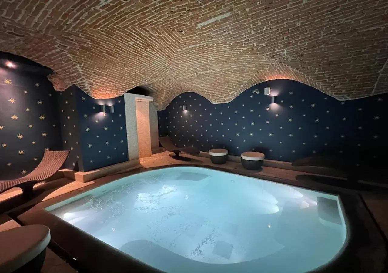 Spa and wellness centre/facilities, Swimming Pool in Hotel Firenze Number Nine