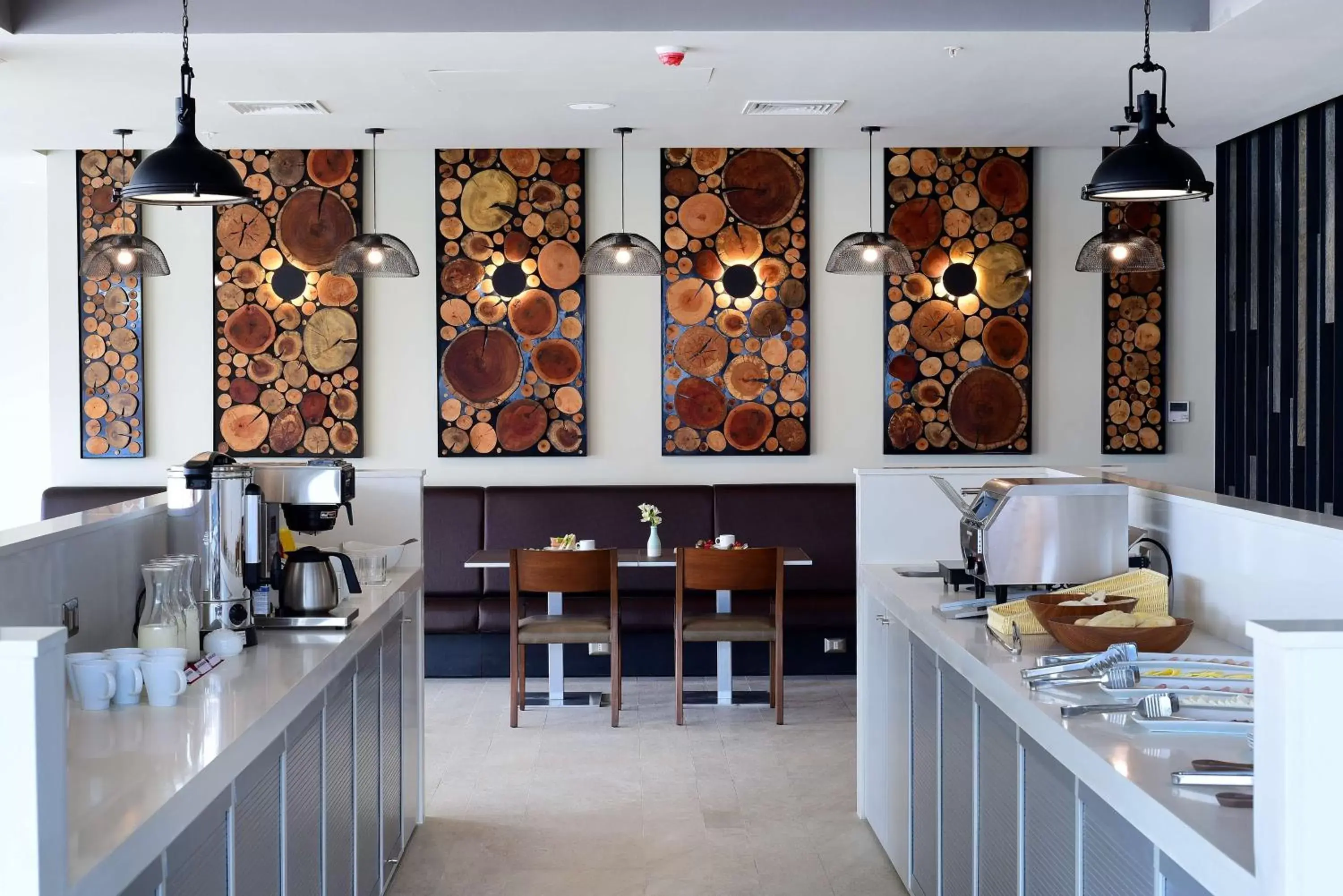 Restaurant/places to eat in Best Western Ferrat Restaurant/places to eat in Best Western Ferrat