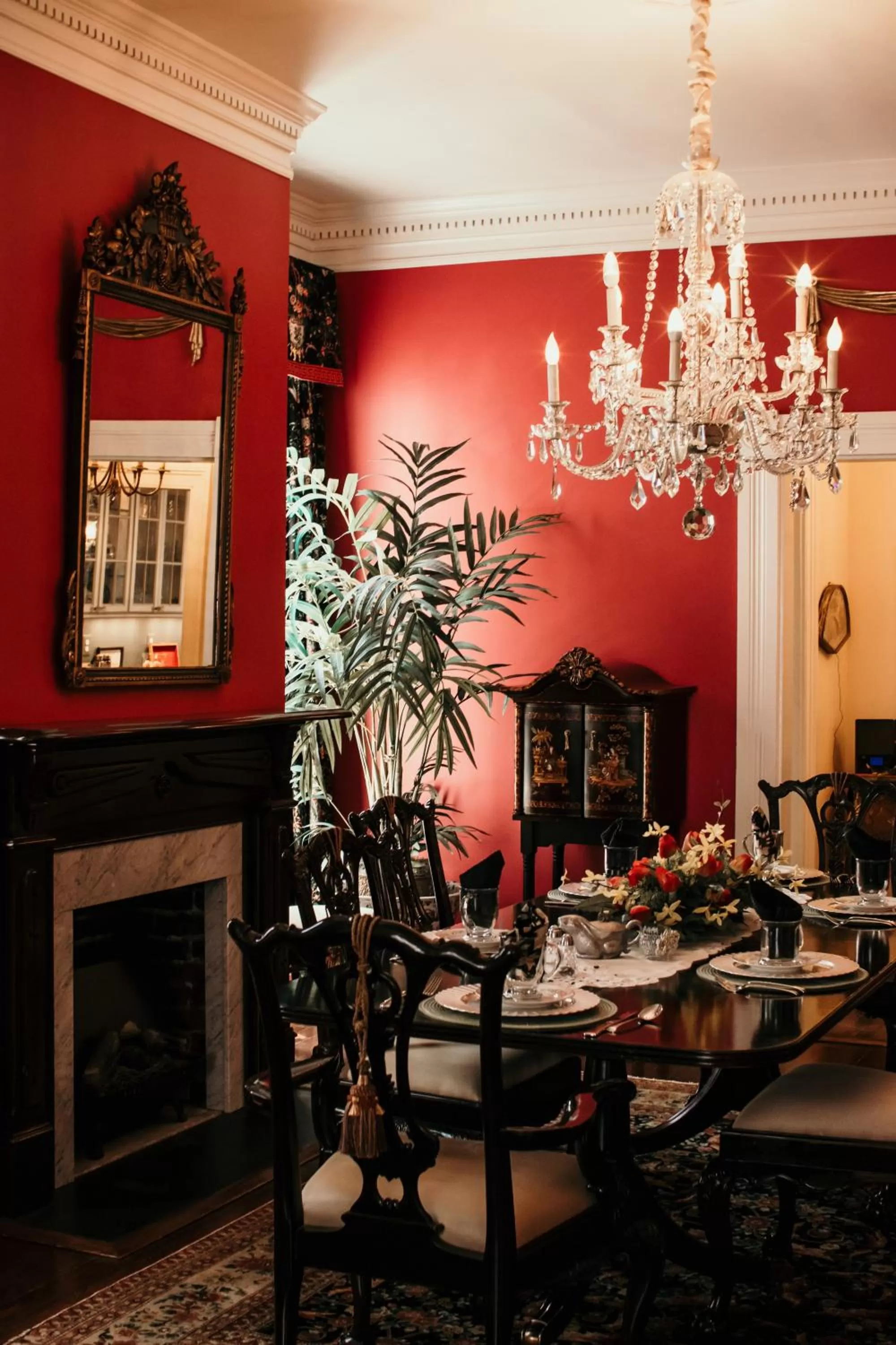 Restaurant/Places to Eat in The Richard Johnston Inn & 1890 Caroline House