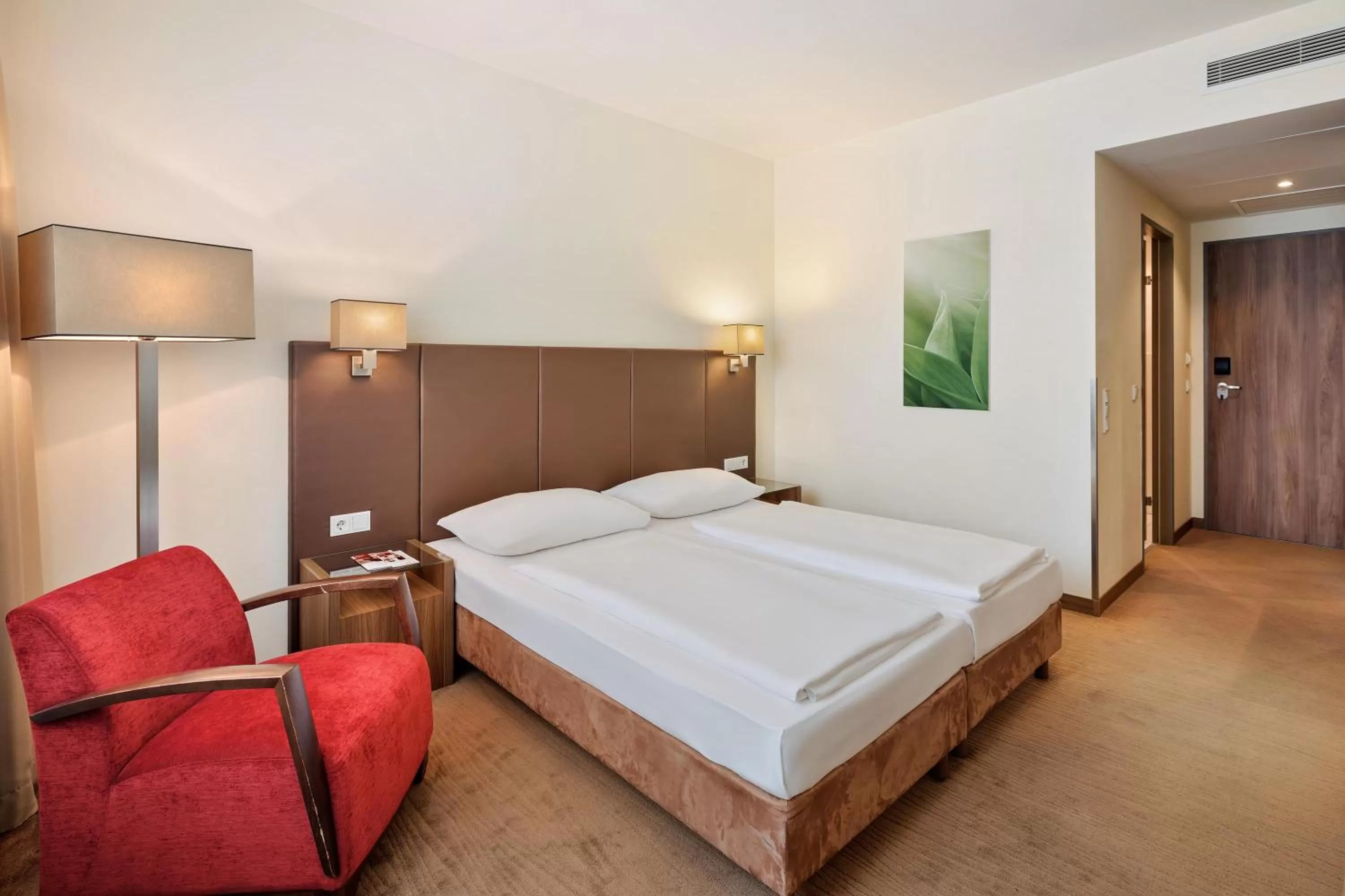 Photo of the whole room, Bed in Austria Trend Hotel Doppio Wien