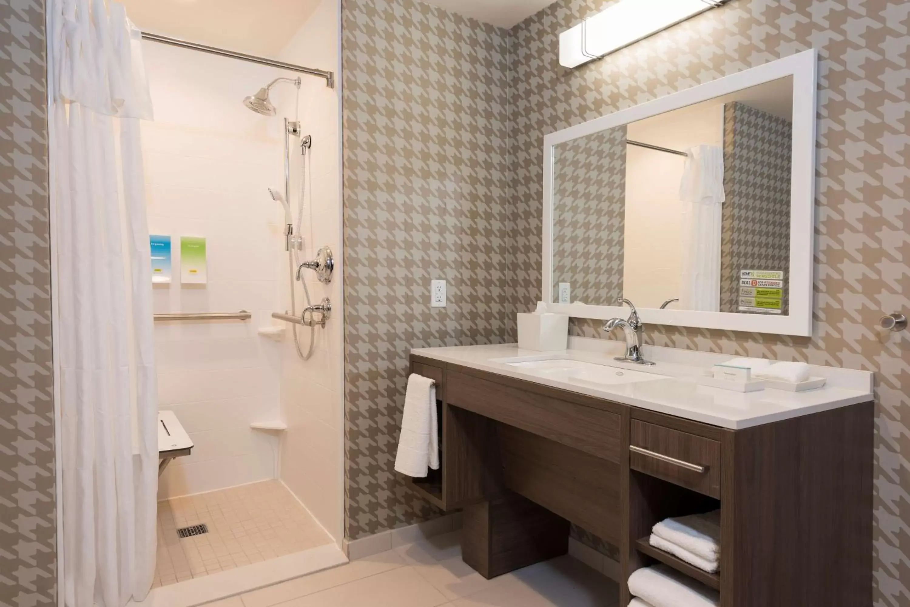 Bathroom in Home2 Suites by Hilton Louisville Downtown NuLu