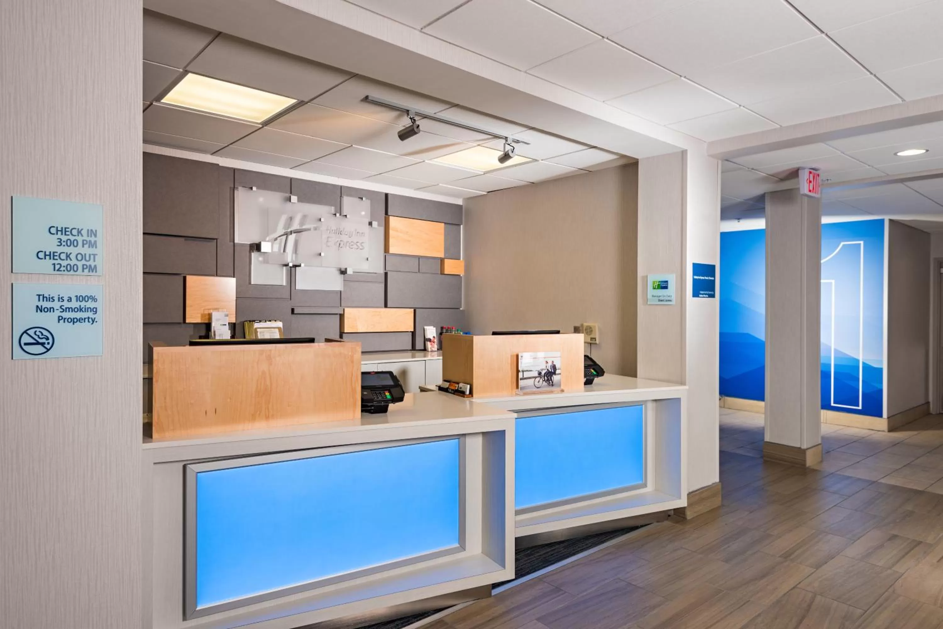 Property building in Holiday Inn Express Peoria North - Glendale by IHG