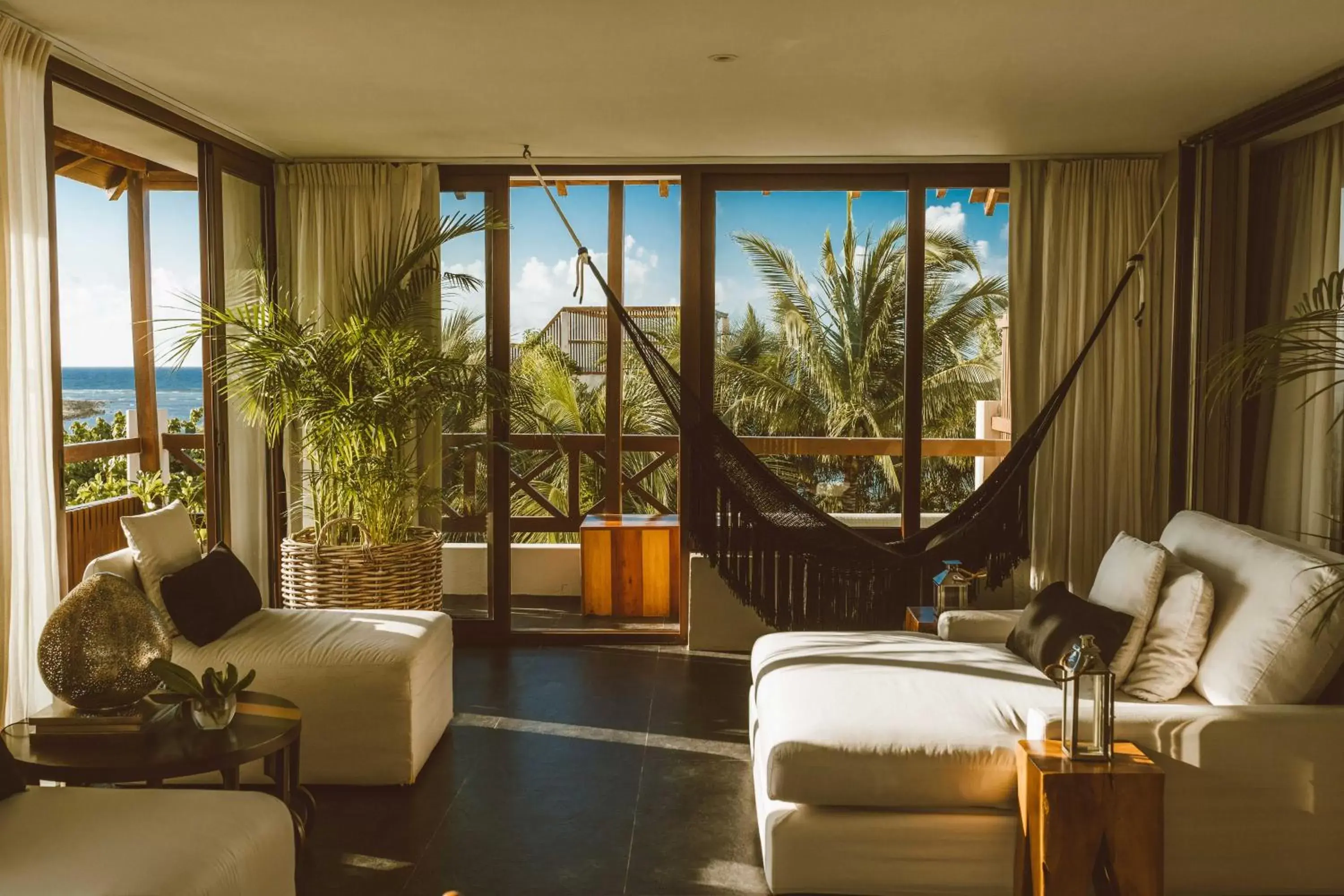 Living room, Seating Area in Jashita Hotel