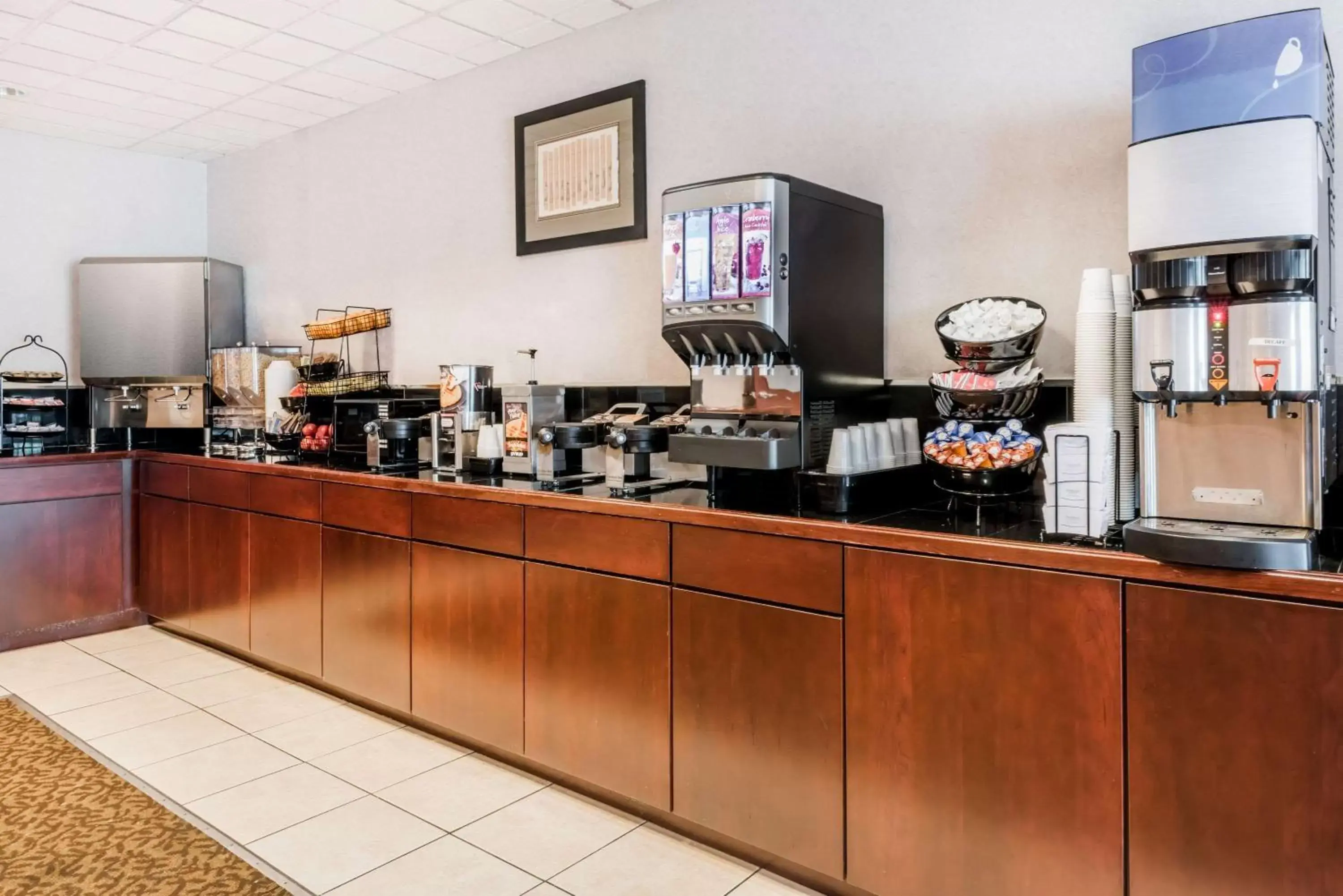 Restaurant/Places to Eat in Ramada by Wyndham Harrisburg/Hershey Area