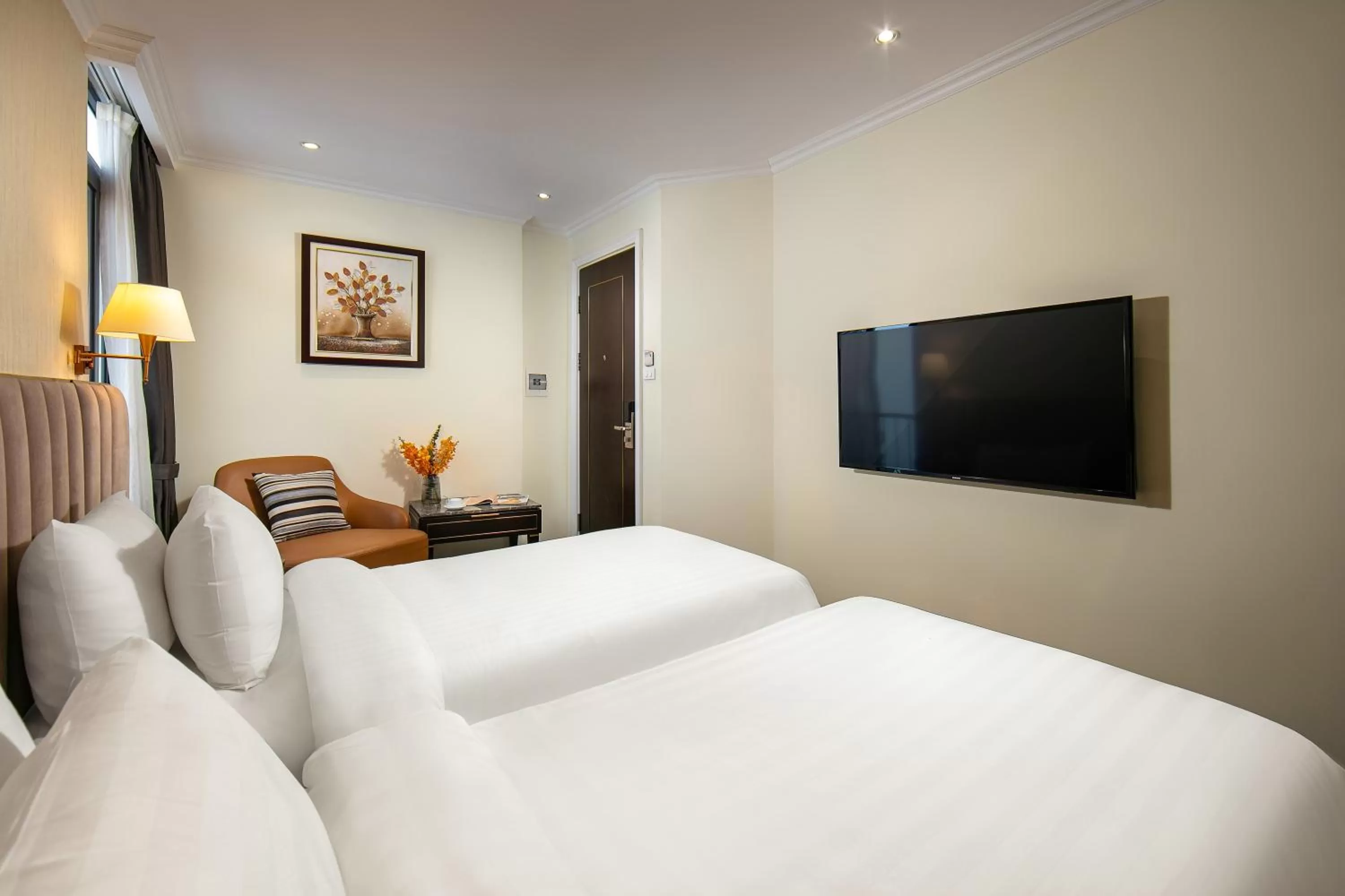 Bed in San Palace Hotel & Rooftop