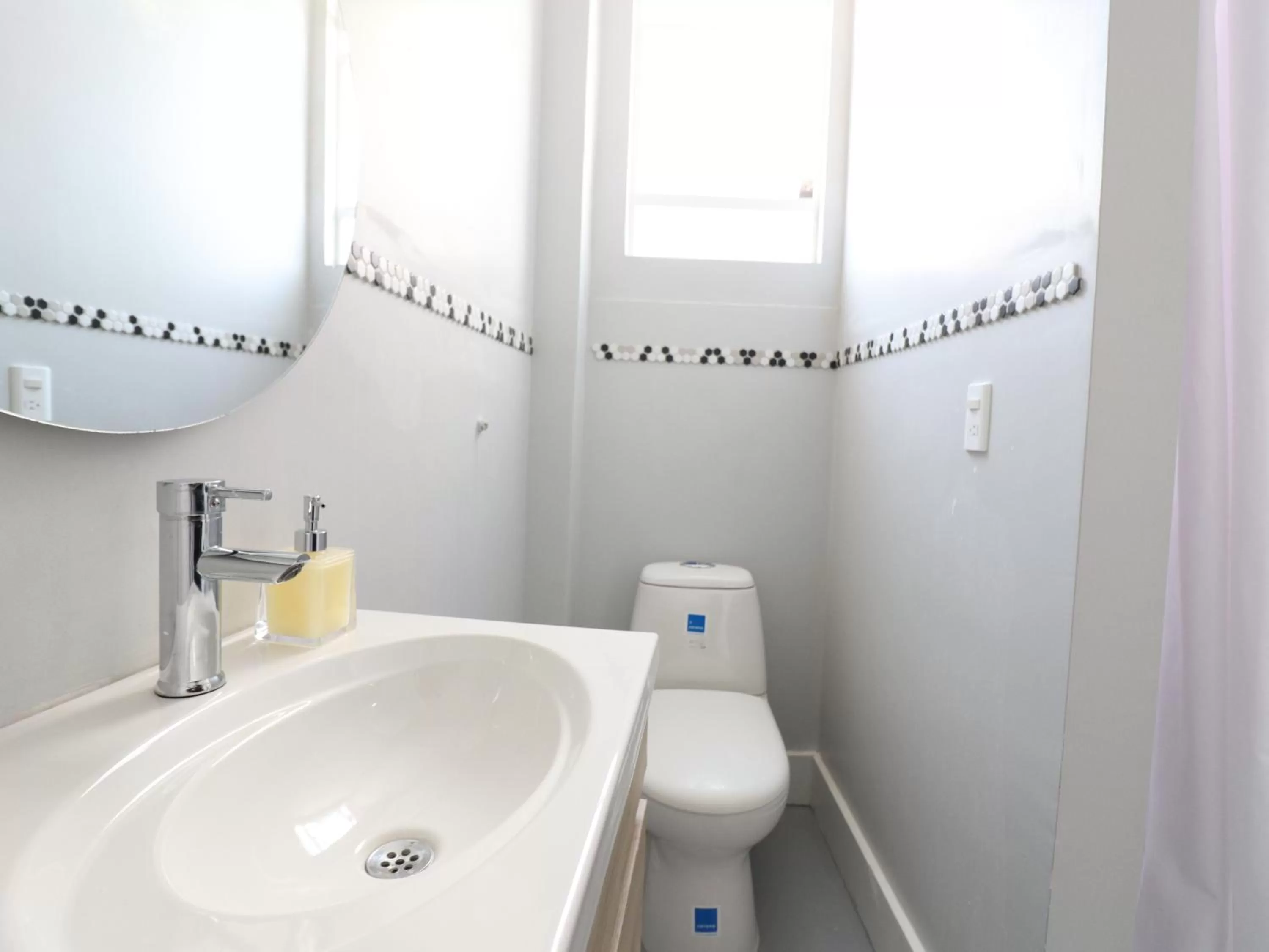 Bathroom in 554 Apartments