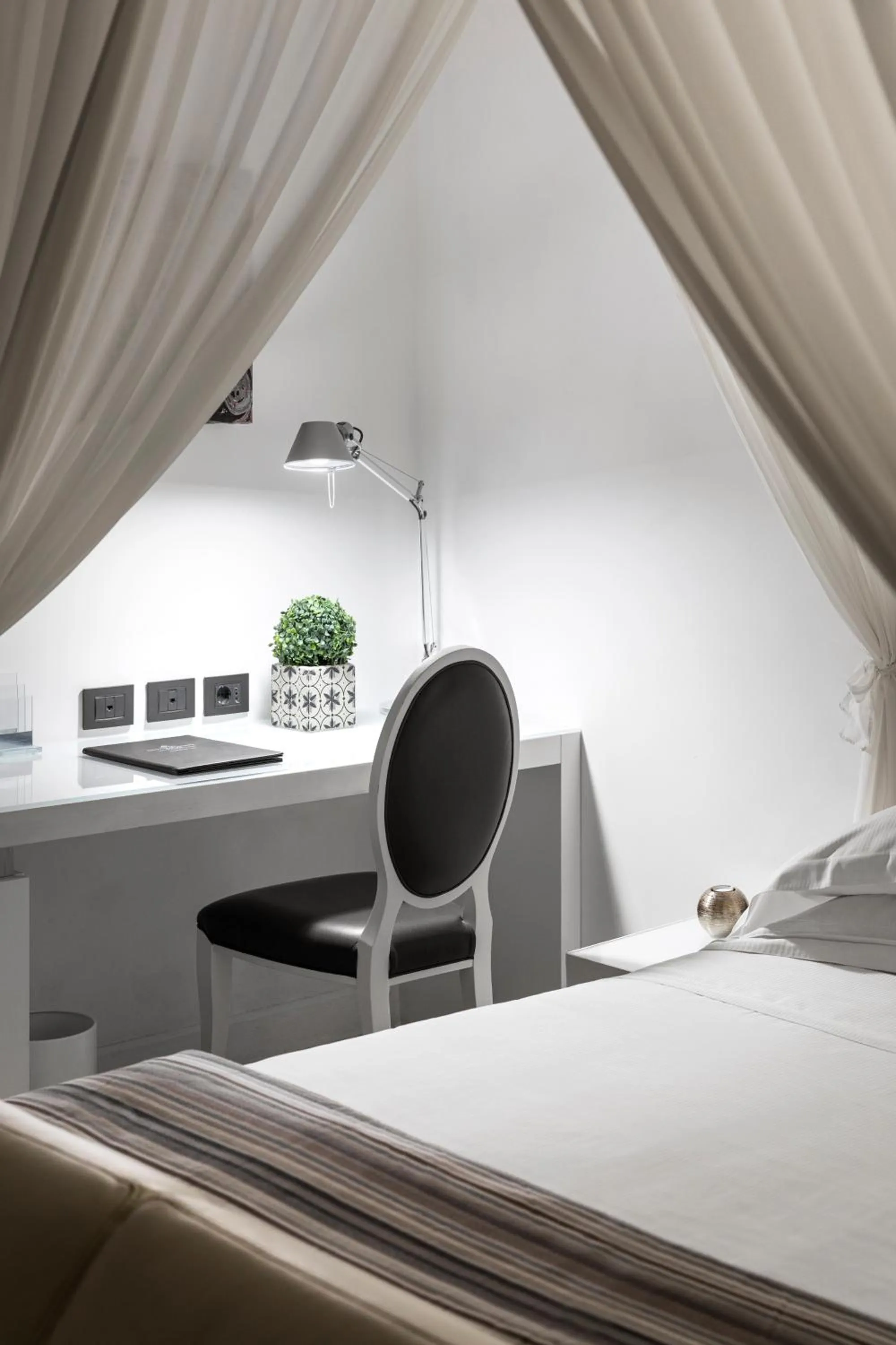 Photo of the whole room, Bed in LHP Hotel Santa Margherita Palace & SPA