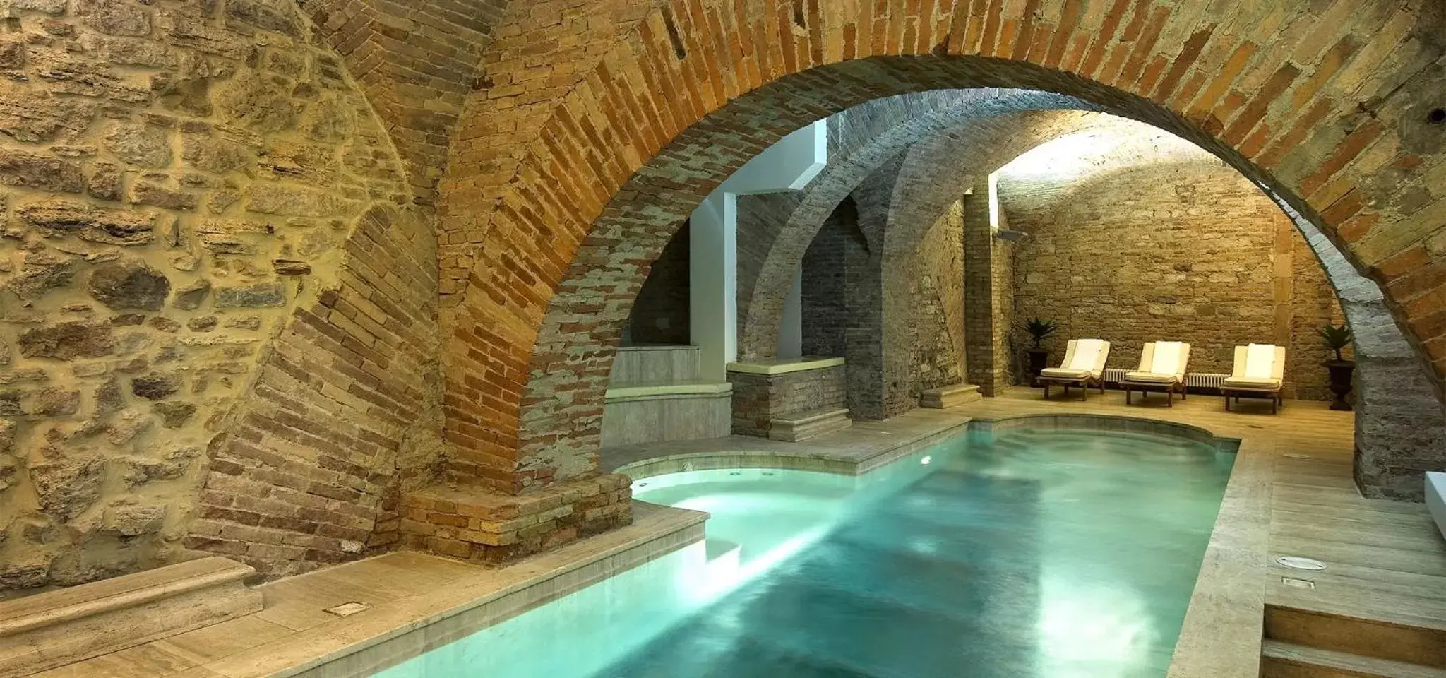 Swimming Pool in Brufani Palace Hotel - Small Luxury Hotels of the World