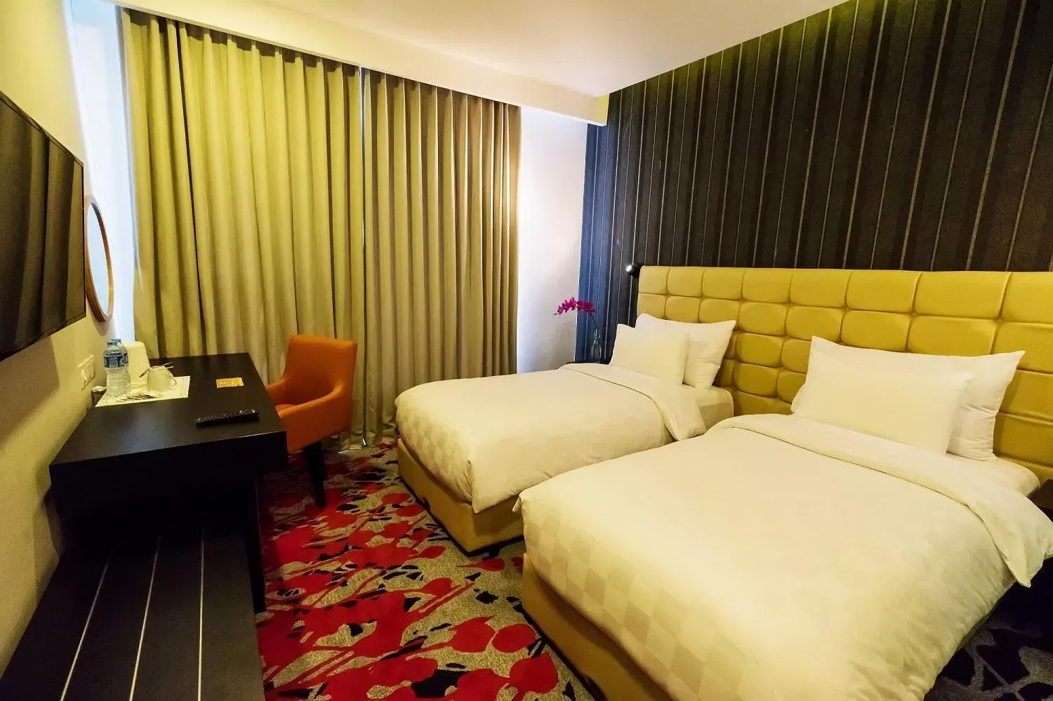 Bedroom, Bed in Liberty Hotel Thamrin Jakarta