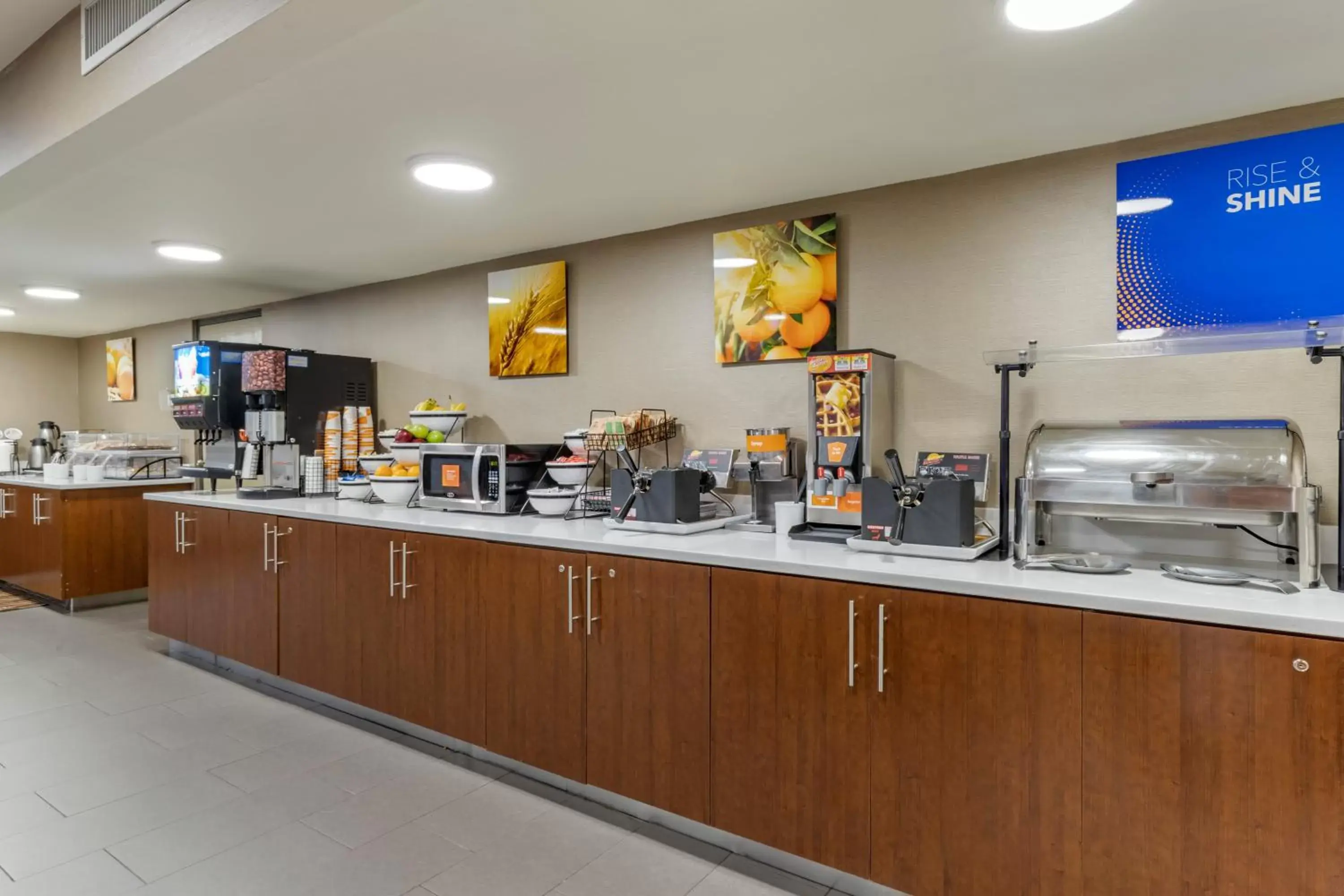 Area and facilities, Restaurant/Places to Eat in Comfort Inn Charlotte Airport Uptown