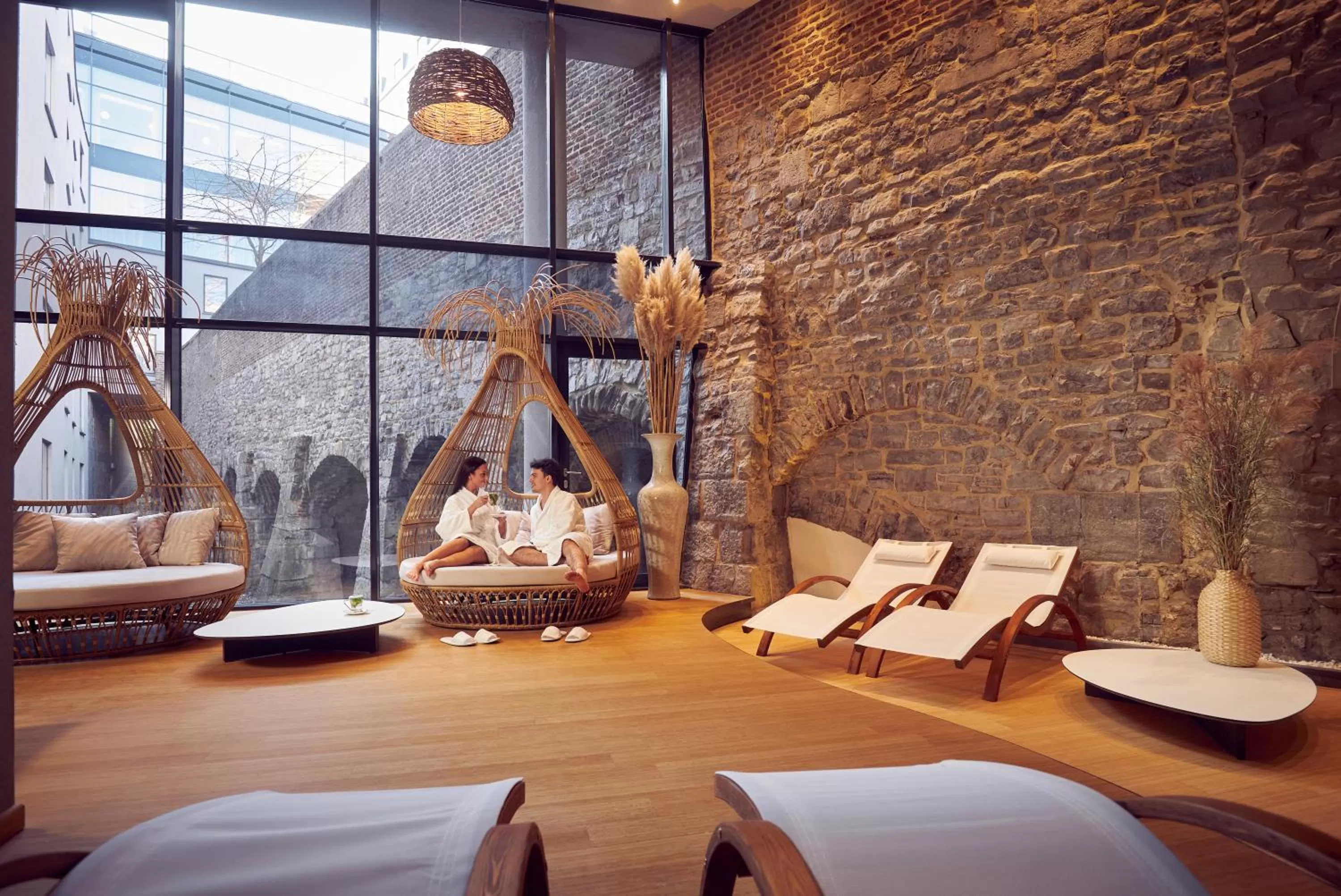 Hot Tub in Van Der Valk Sélys Liège Hotel & Spa