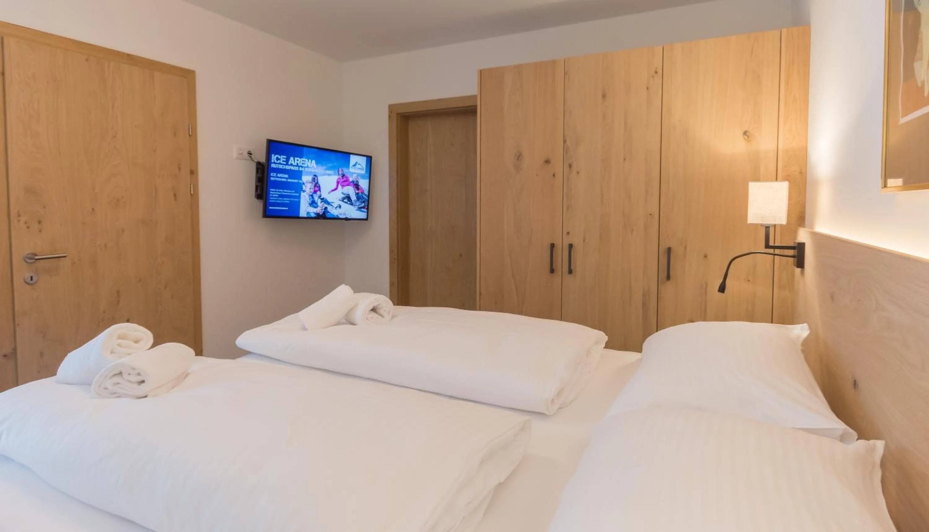 Bedroom, Bed in Schönblick Residence - Absolut Alpine Apartments