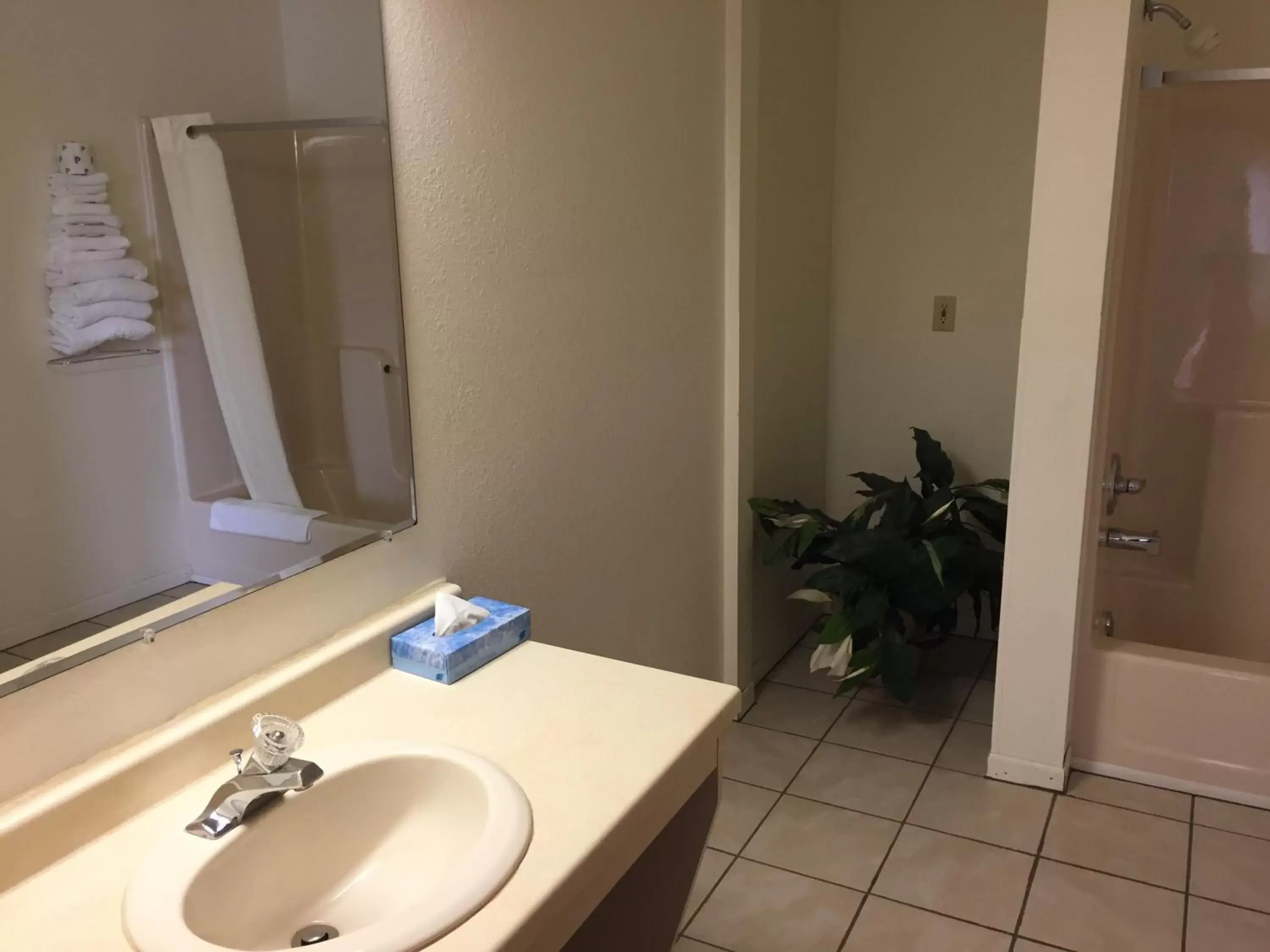 Bathroom in Super 8 by Wyndham Escanaba