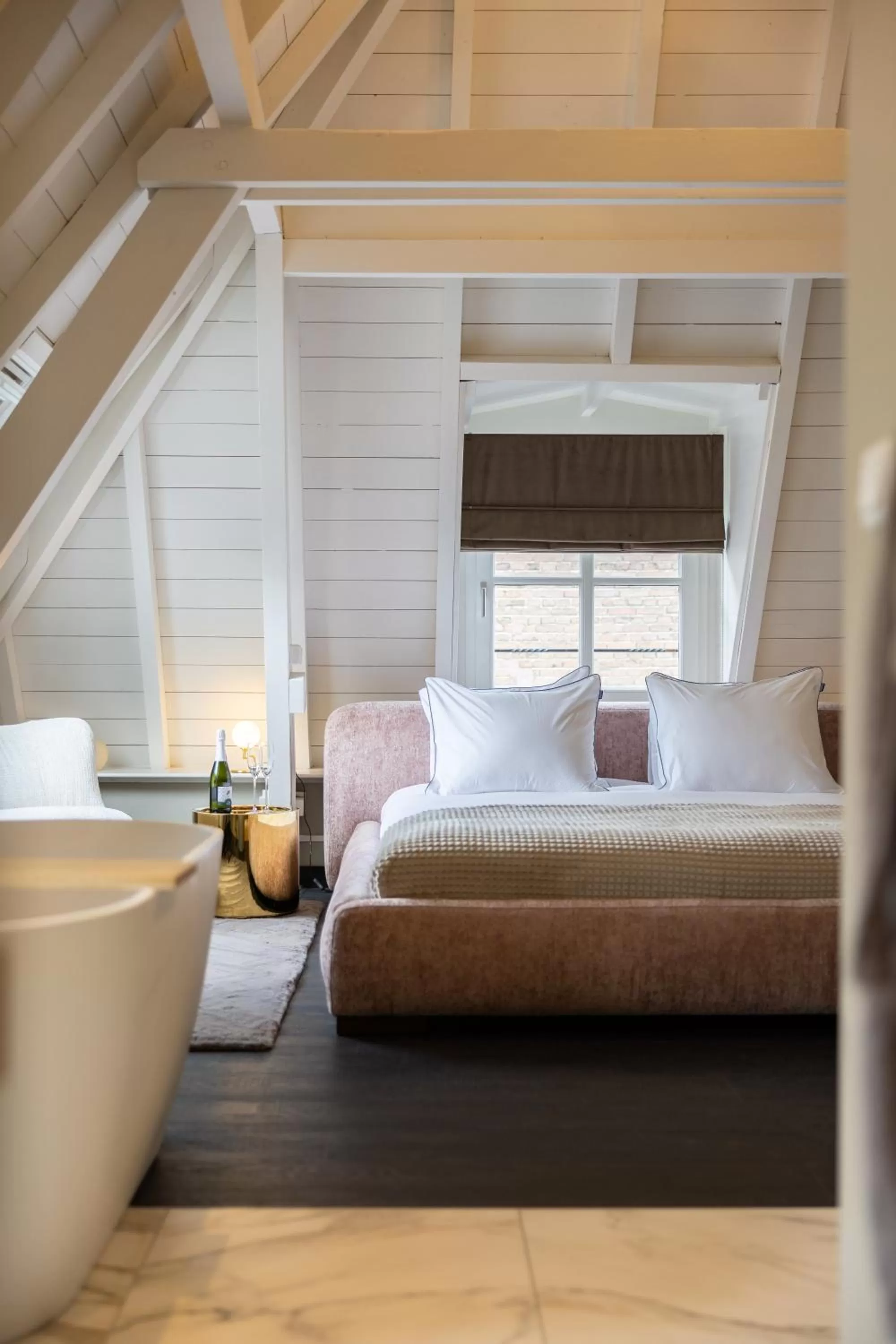 Bedroom, Bed in The Lemon Suites