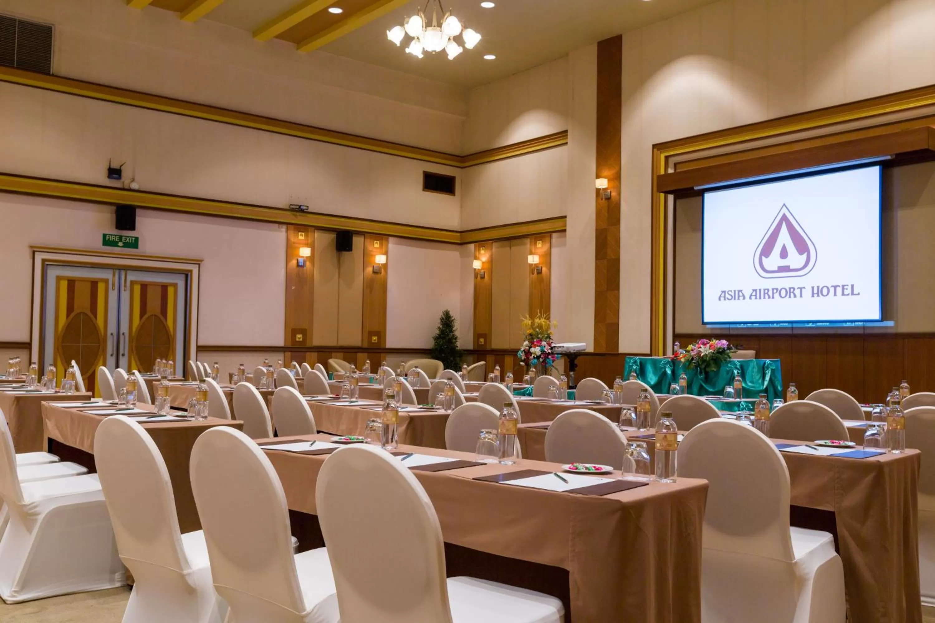 Meeting/conference room in Asia Airport Hotel