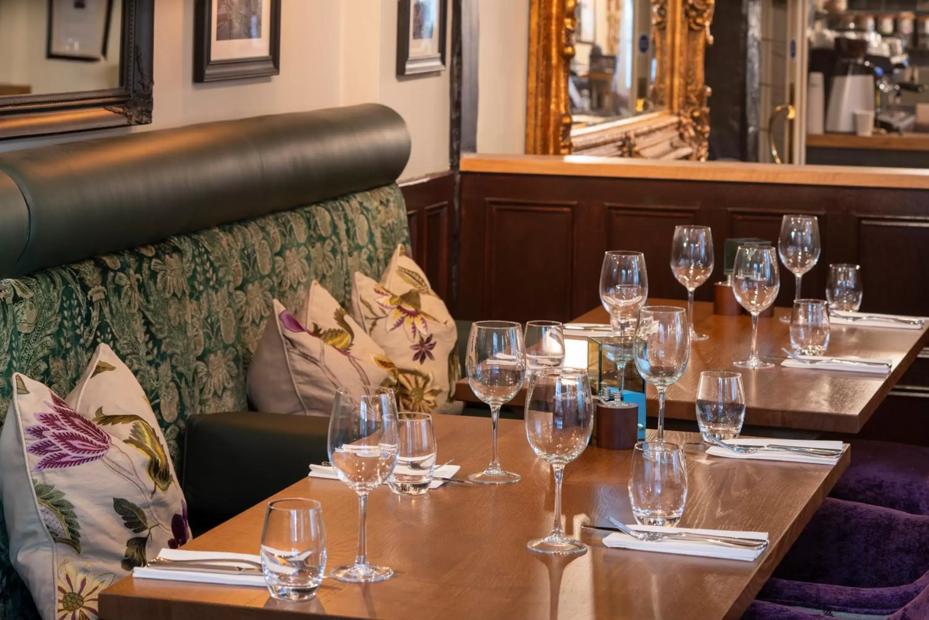 Restaurant/Places to Eat in The George Hotel, Amesbury, Wiltshire