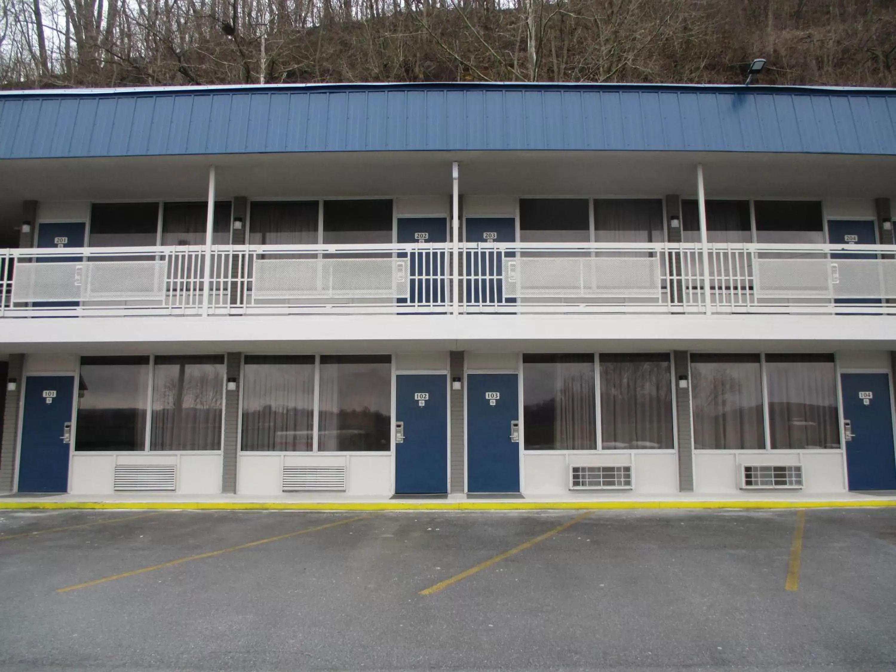 Property Building in Motel 6-Chilhowie, VA