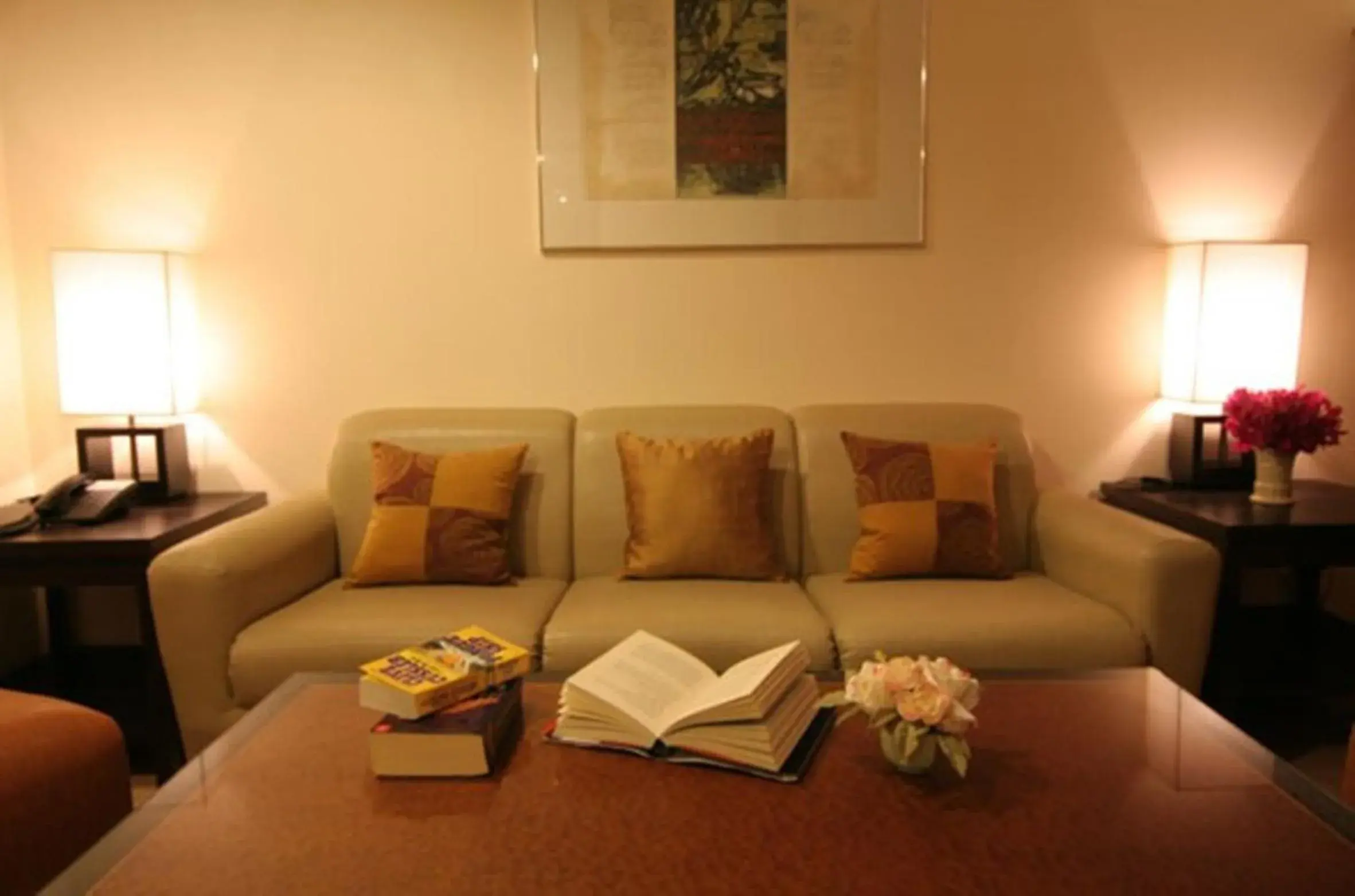 Living room, Seating Area in Rose Hotel