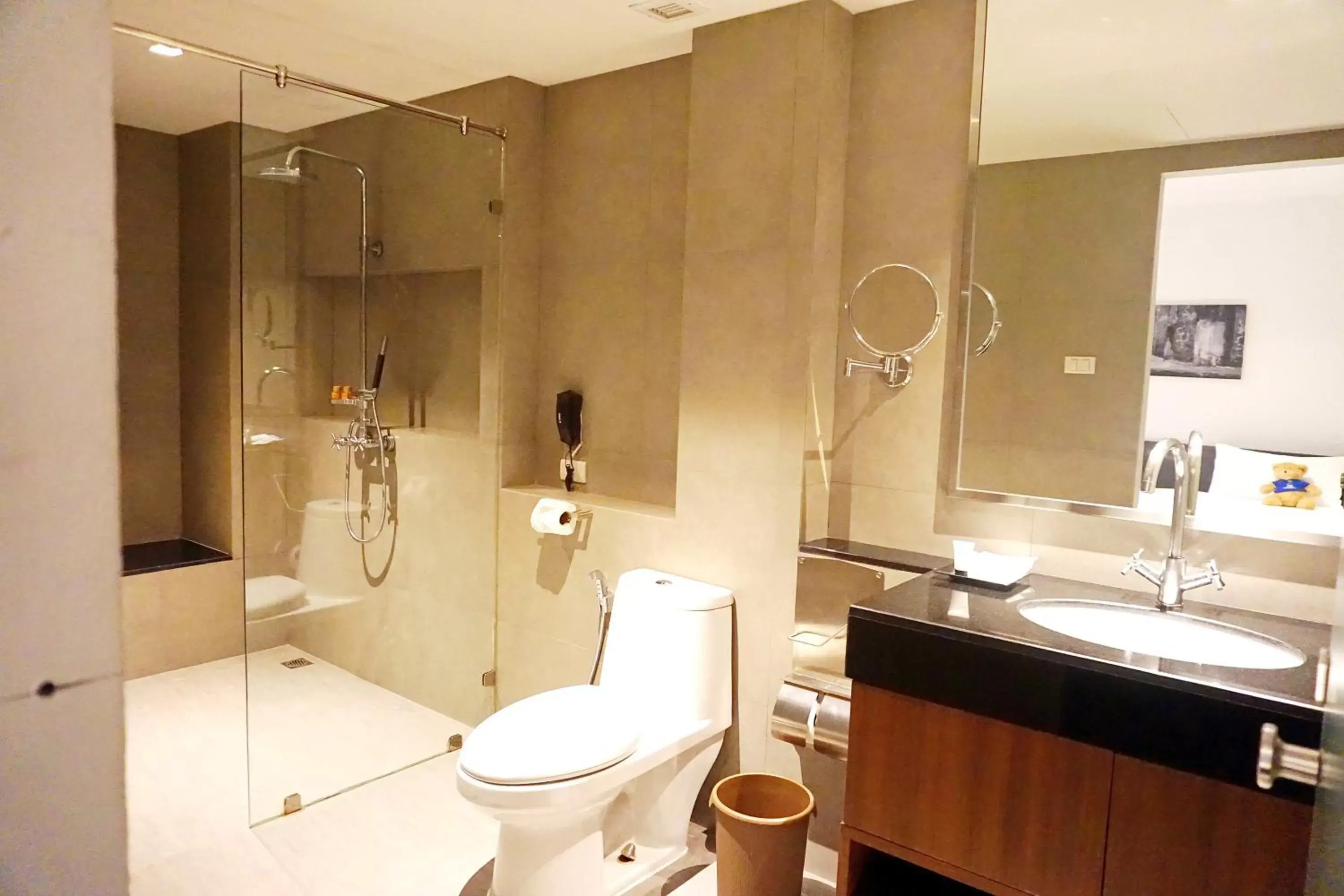 Bathroom in S33 Compact Sukhumvit Hotel