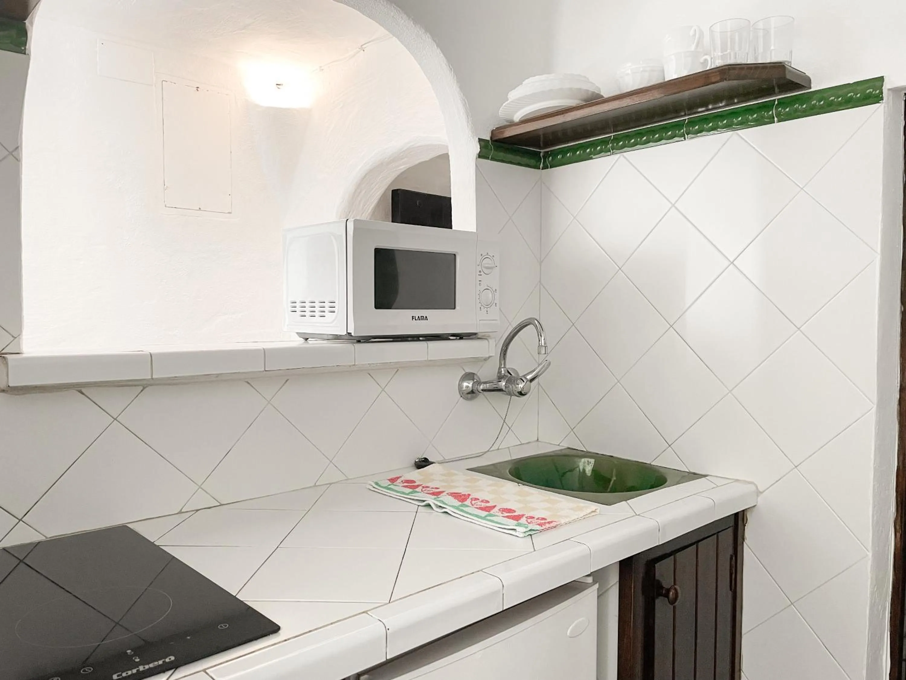 Kitchen or kitchenette in Binivell Park - Caliu Apartments