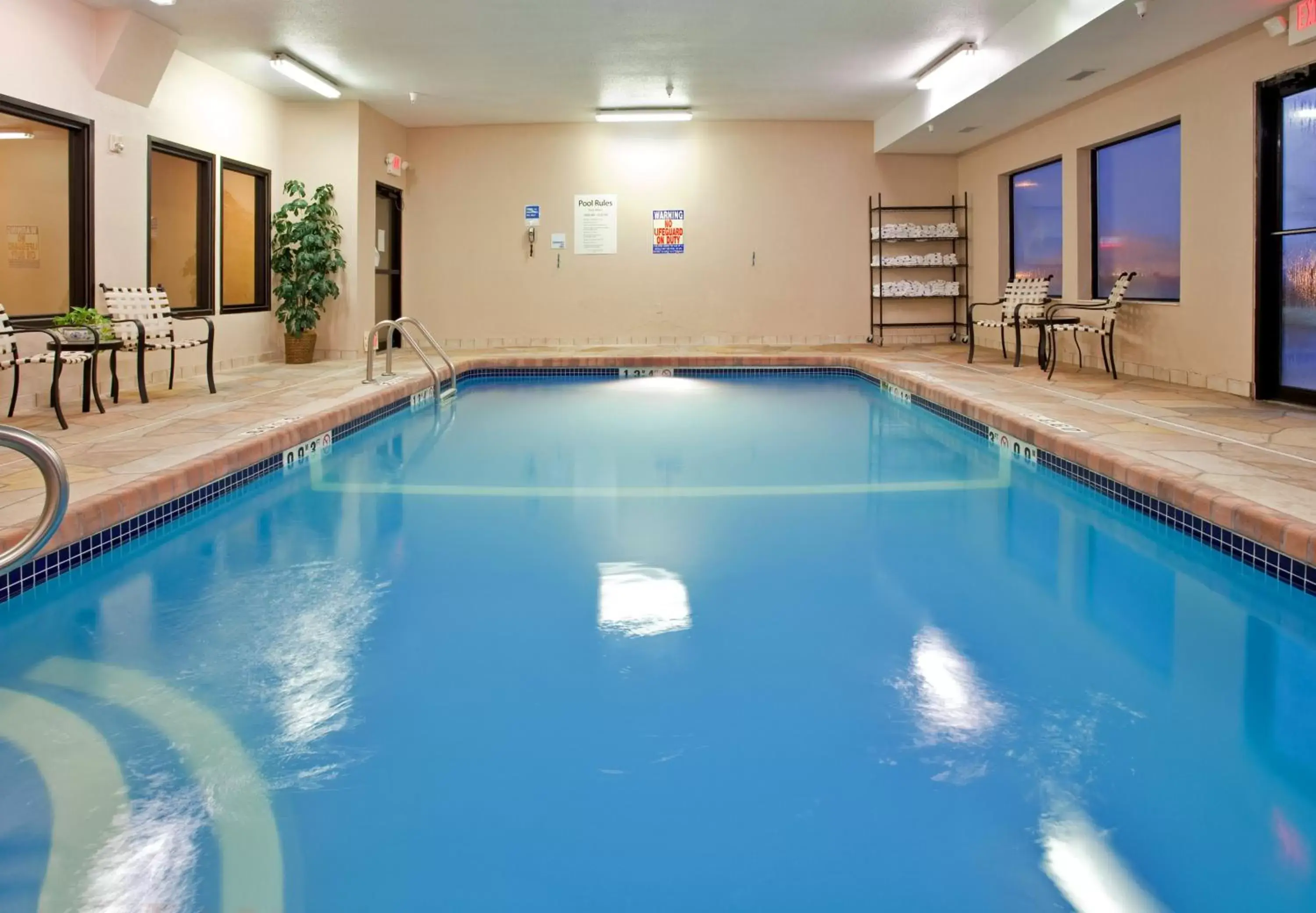Swimming Pool in Holiday Inn Express Kansas City Liberty Missouri, an IHG Hotel