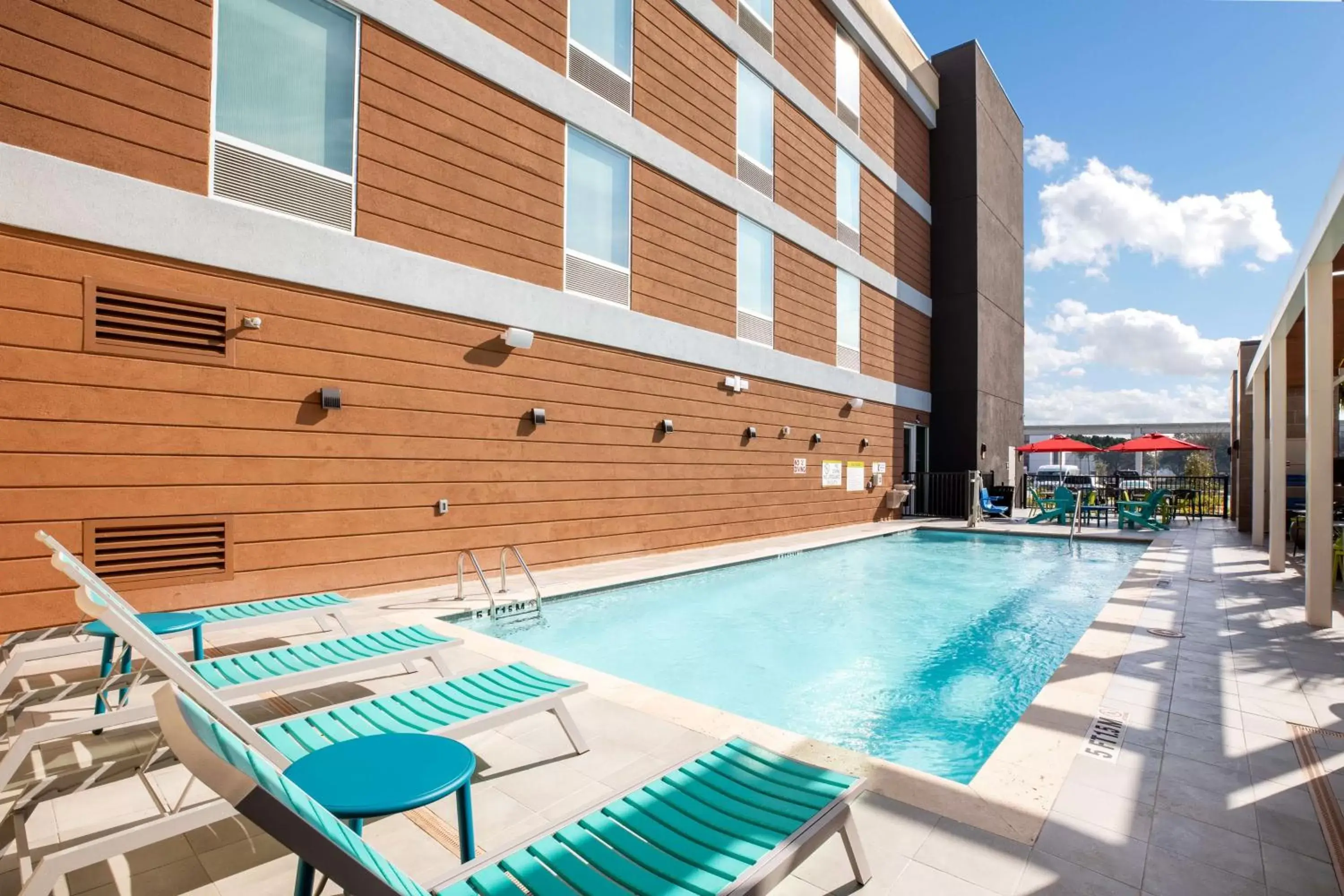 Swimming Pool in Home2 Suites by Hilton Houston Bush Intercontinental Airport Iah Beltway 8