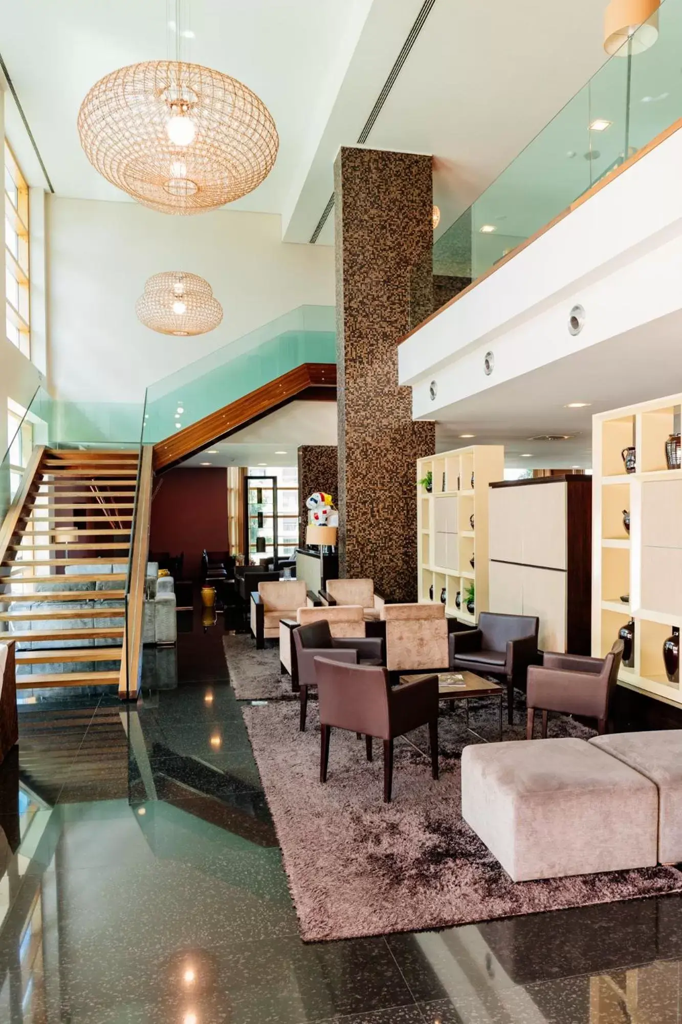 Lobby or reception, Restaurant/Places to Eat in Axis Porto Business & Spa Hotel