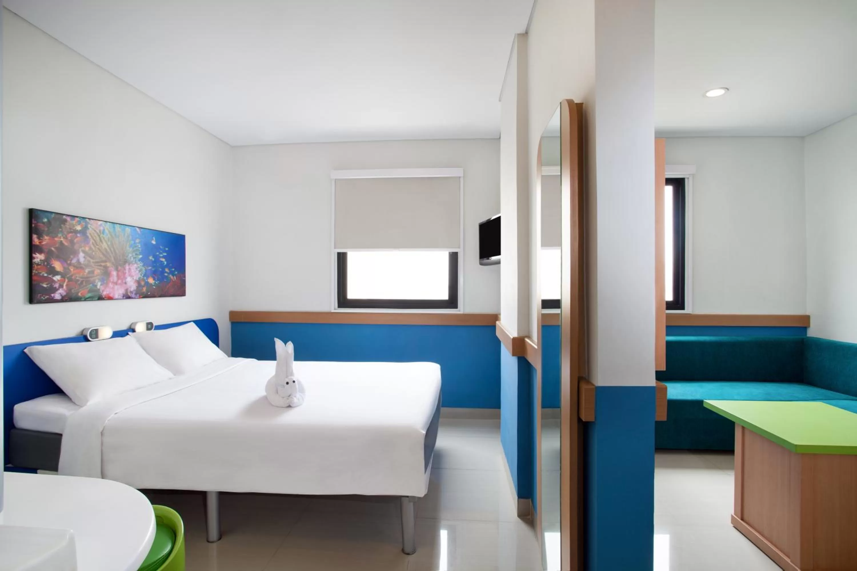 Bedroom, Bed in Ibis Budget Jakarta Daan Mogot