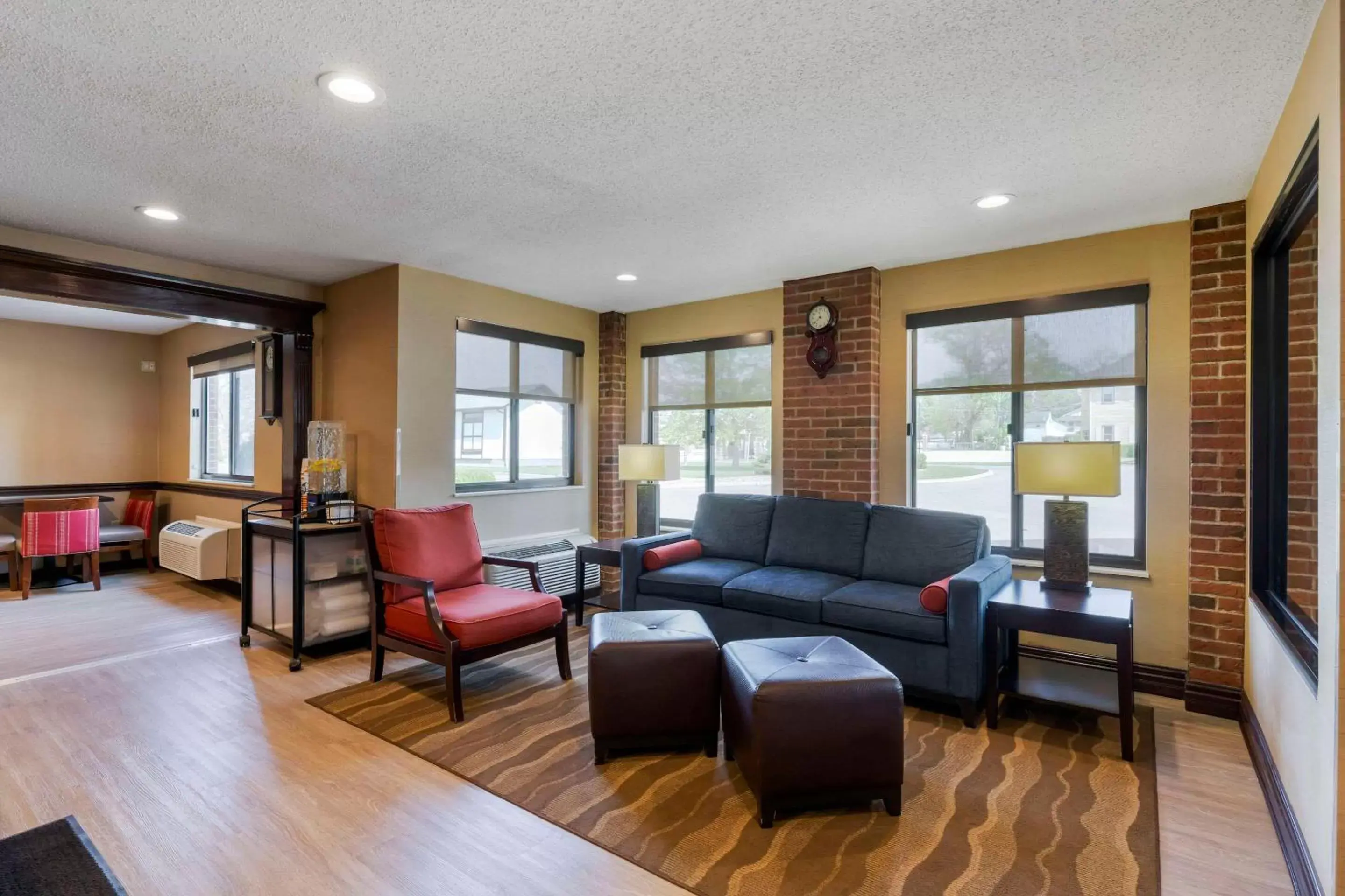 Lobby or reception in Comfort Inn Mount Vernon Downtown Lobby or reception in Comfort Inn Mount Vernon Downtown