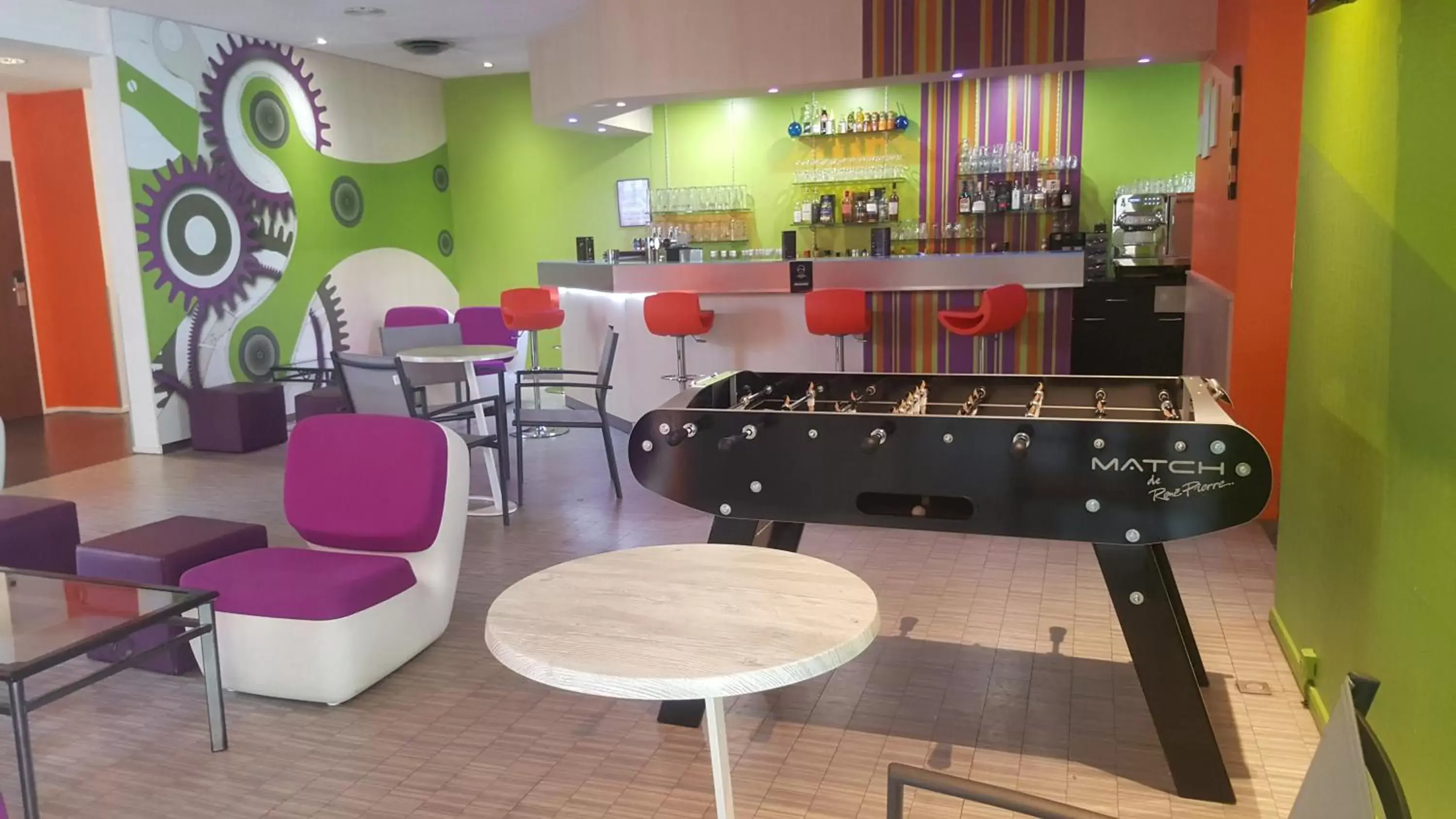 Lobby or reception in ibis Styles Besançon