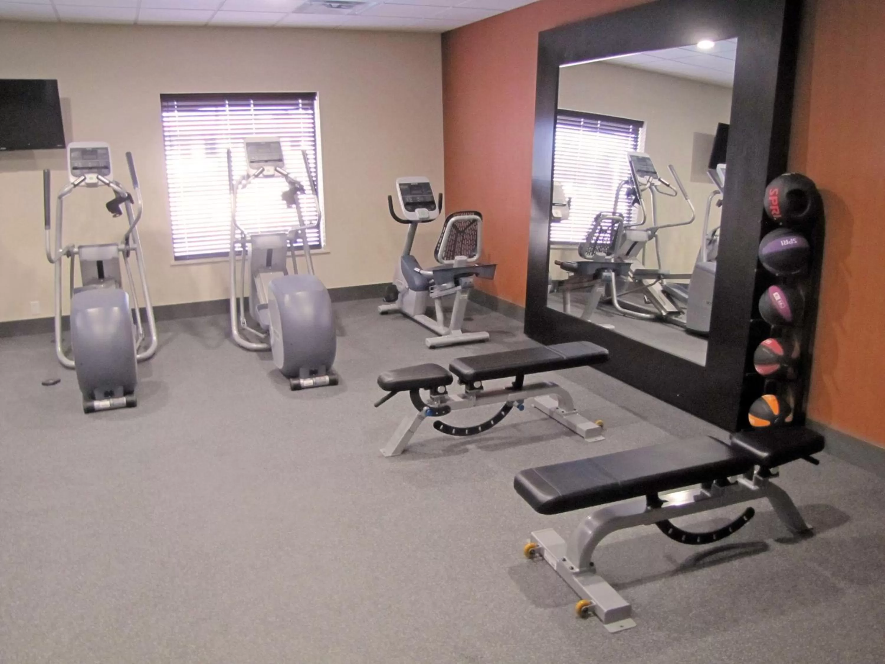 Fitness centre/facilities in Hampton Inn McPherson
